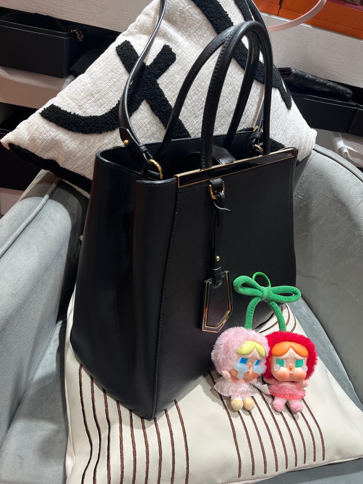 Fendi jours 2way bag 黑色牛皮金扣100%Authentic, 98%new ✅dust bag✅strap 