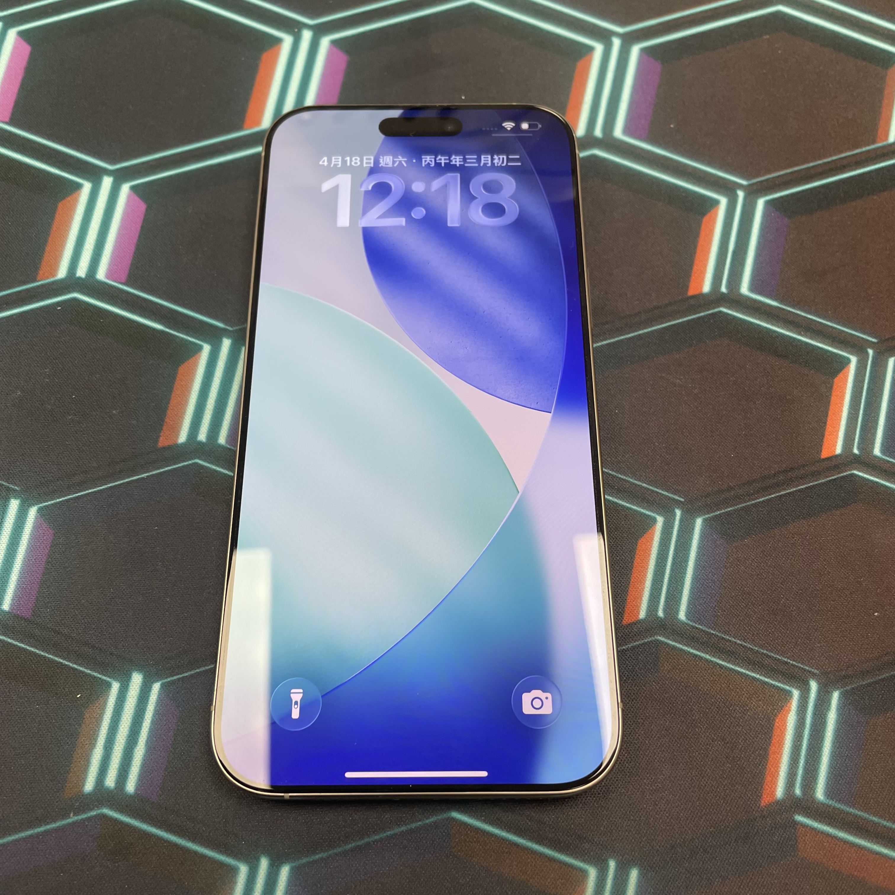 *6364 16 pro max 完美機 256GB 電90 原色 gray