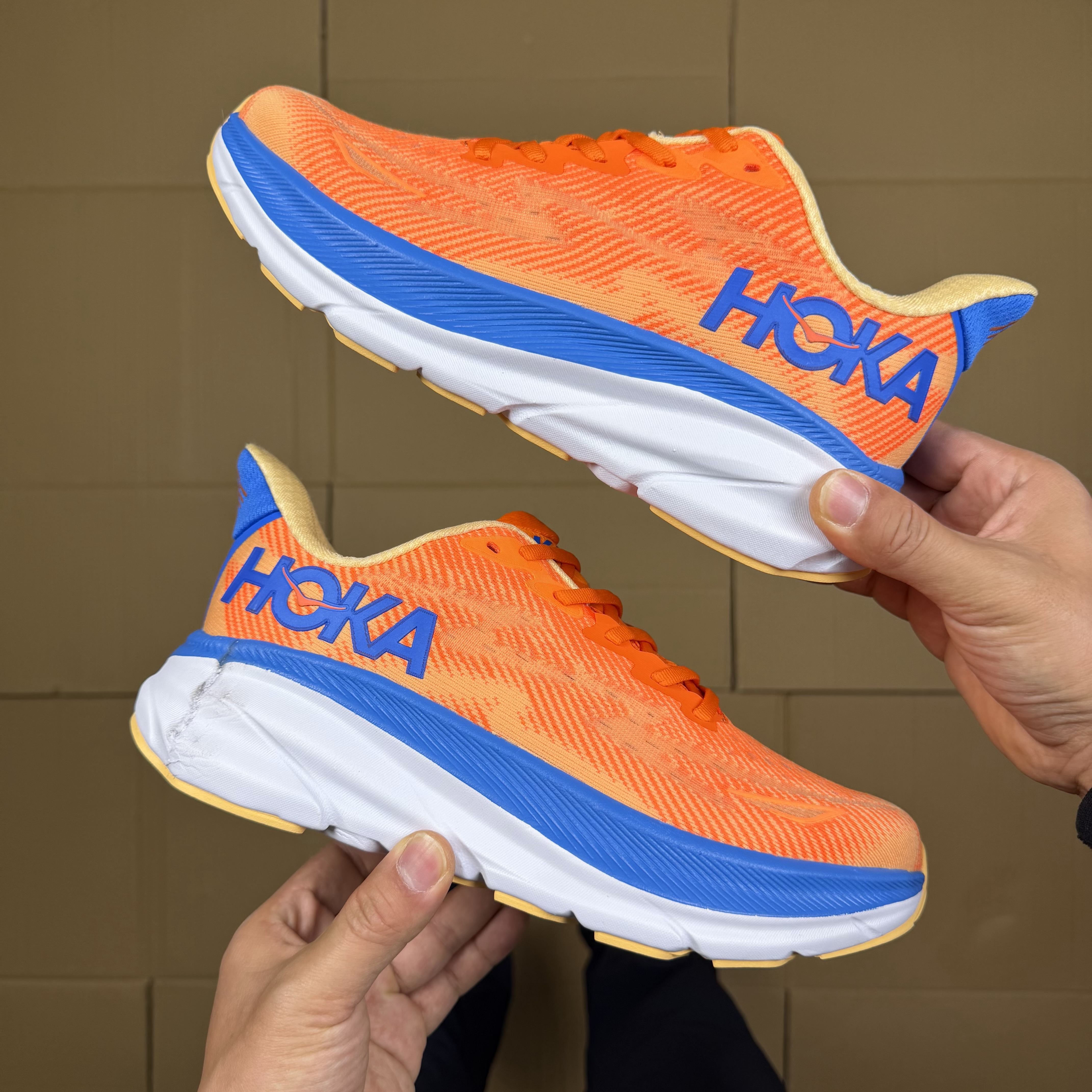 Hoka Clifton 9