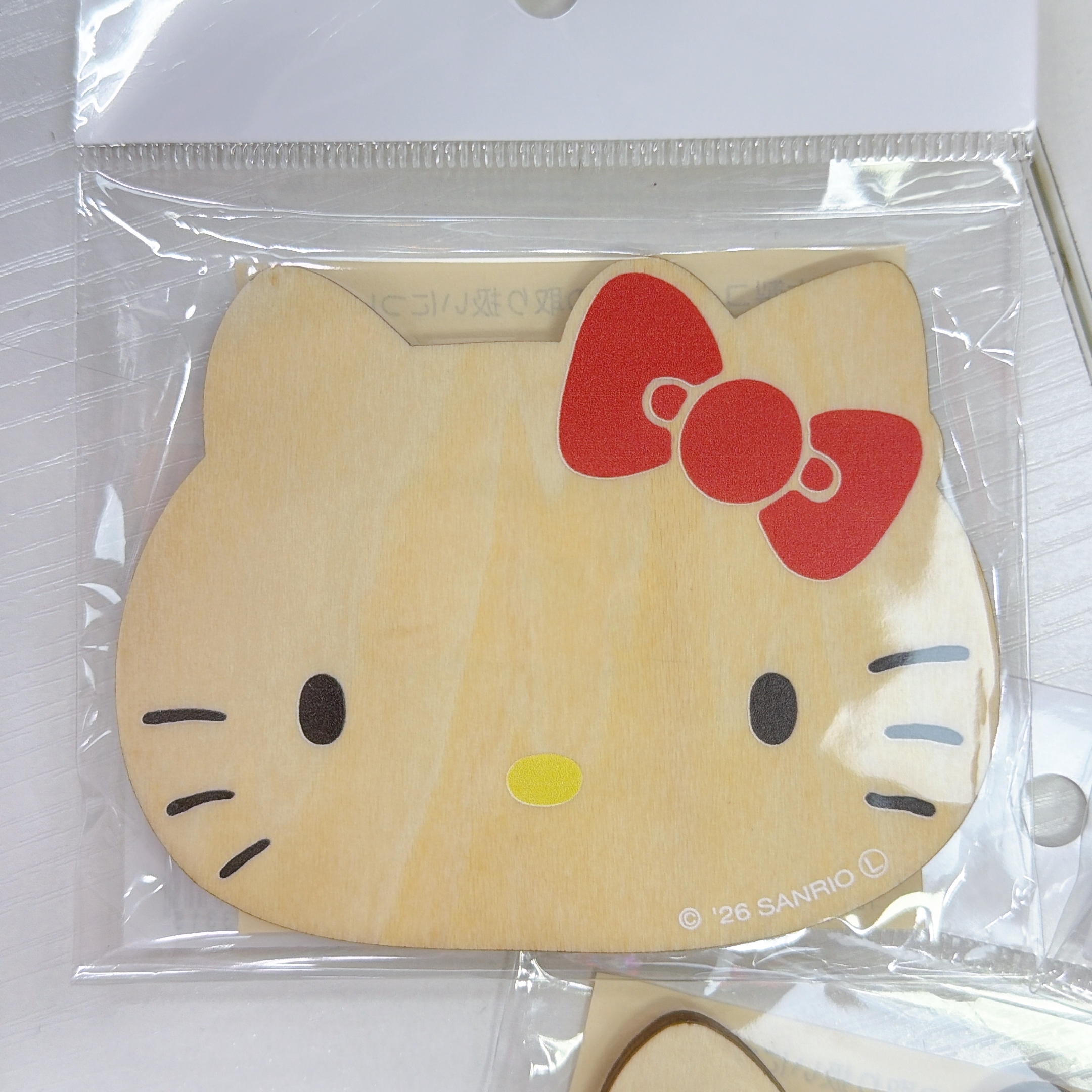 日本直送Hello Kitty木杯墊