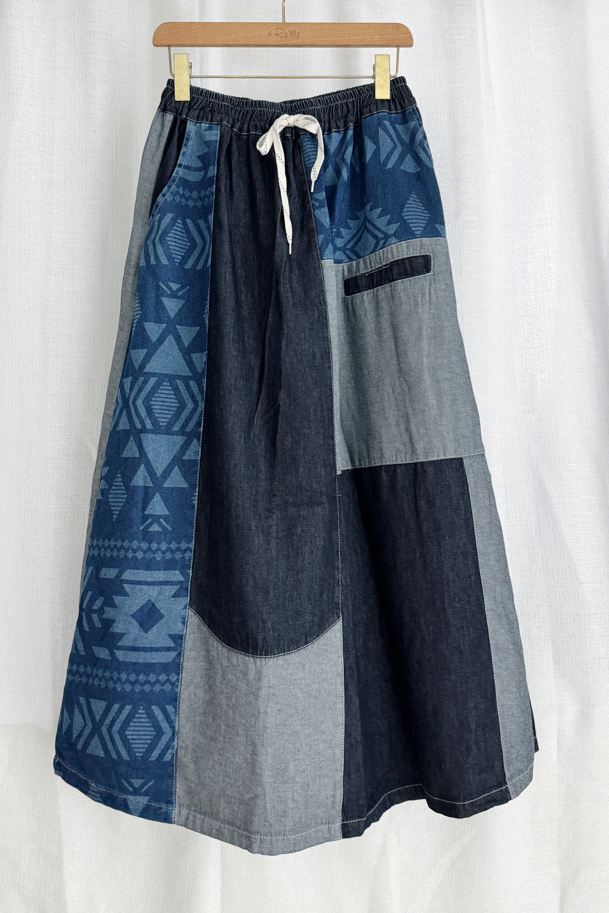 复古文艺风拼接A字牛仔裙