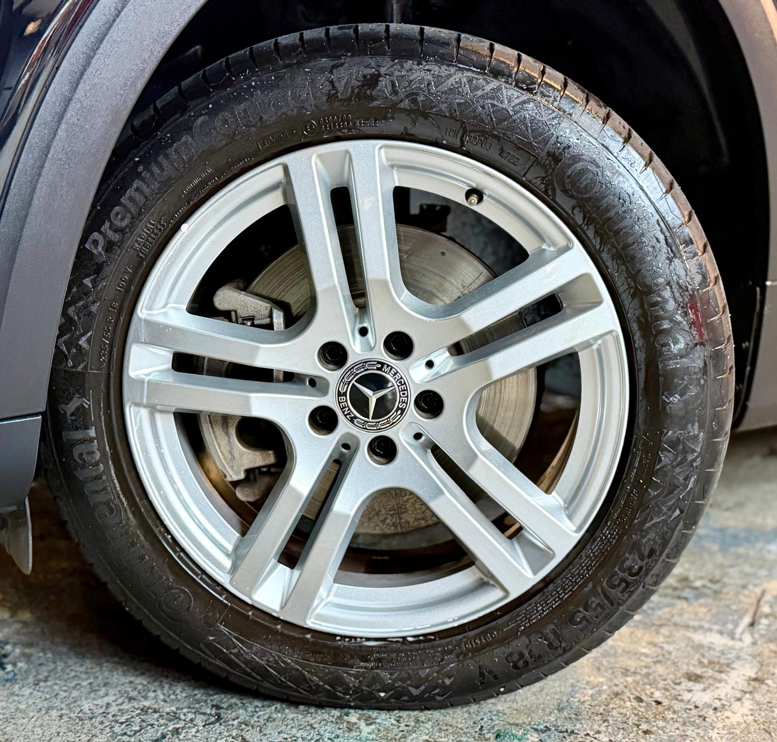 Mercedes-Benz GLB250 4 MATIC 2020