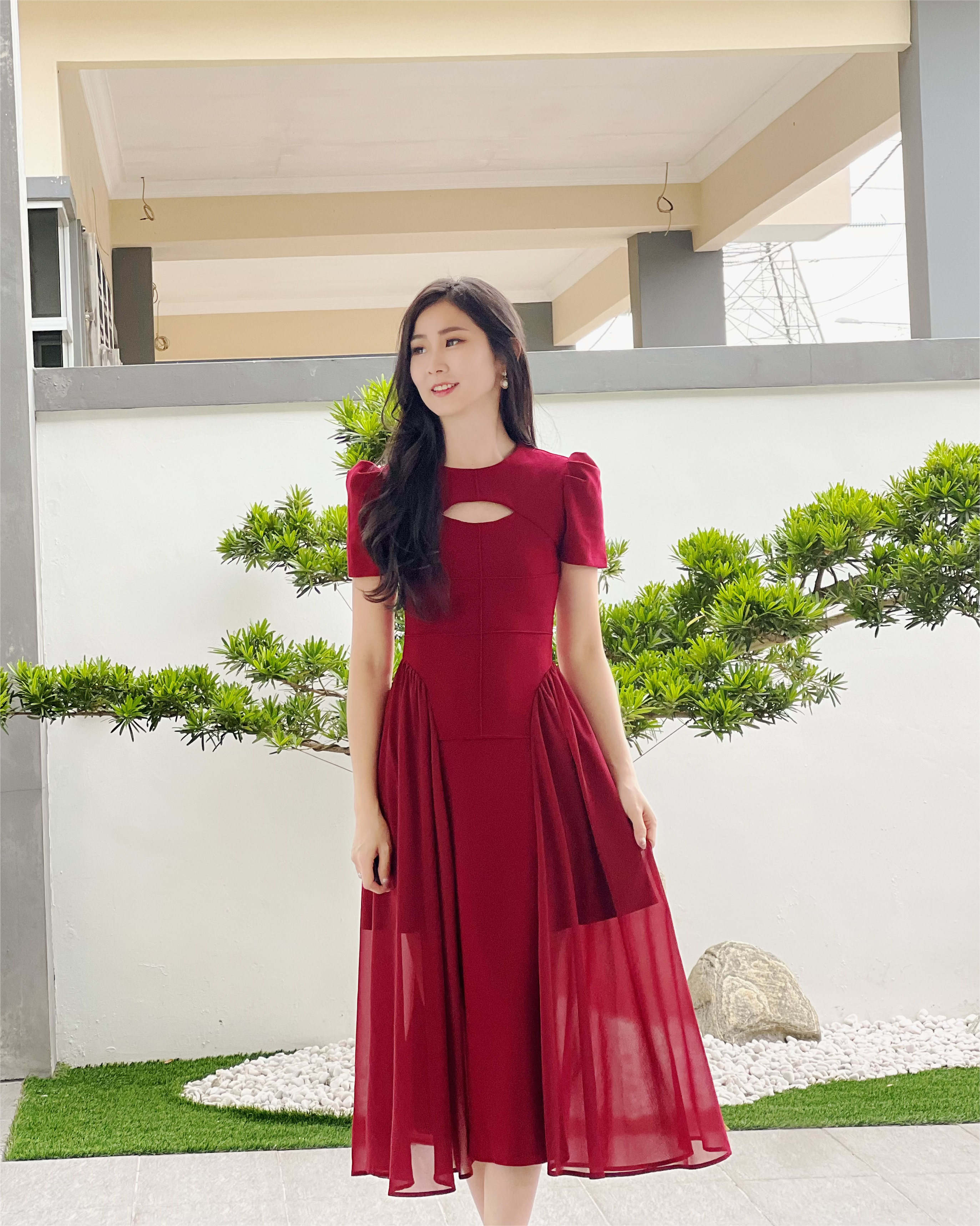 5052 Midnight Princess Silhouette Midi Dress -Maroon