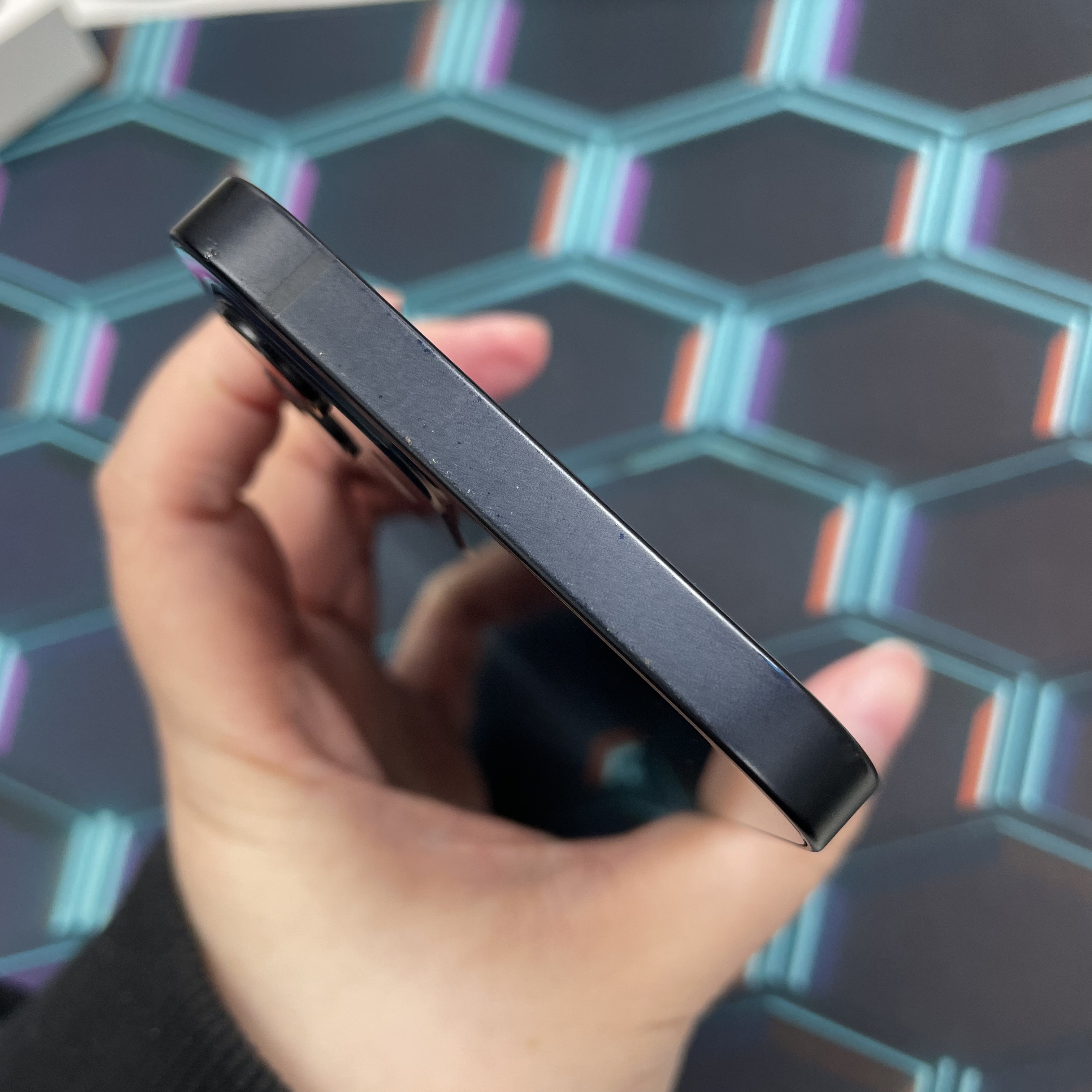 *6143 12 勁靚機 64GB 電83 黑色 black