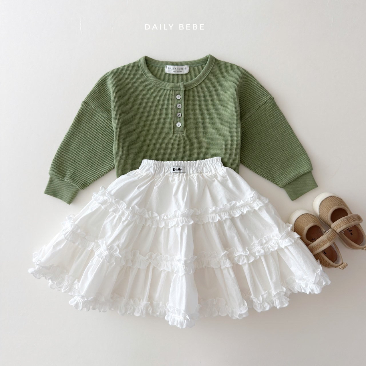 Dailybebe | Waffle Henley Neck Tee
