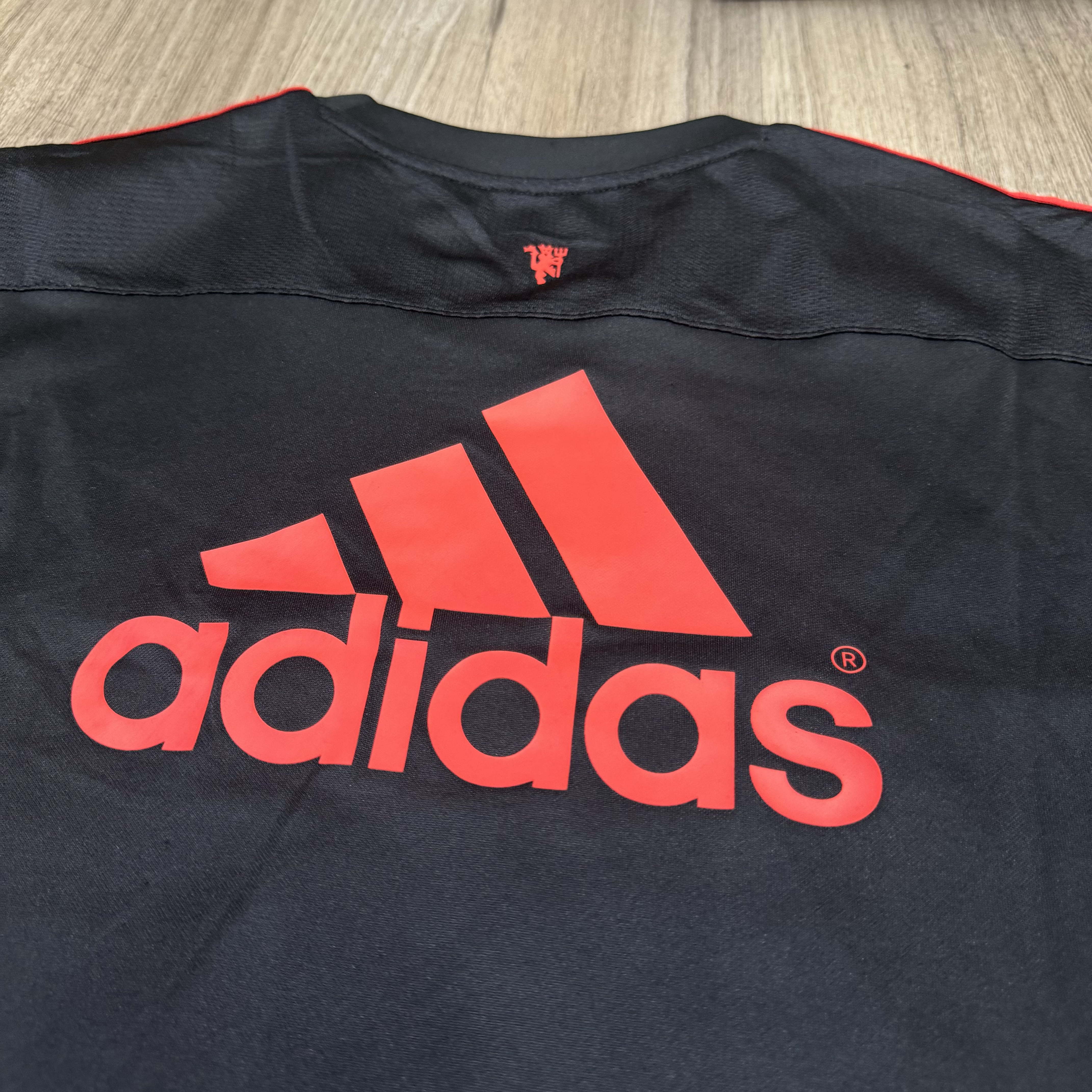 Manchester United 15/16 training shirt