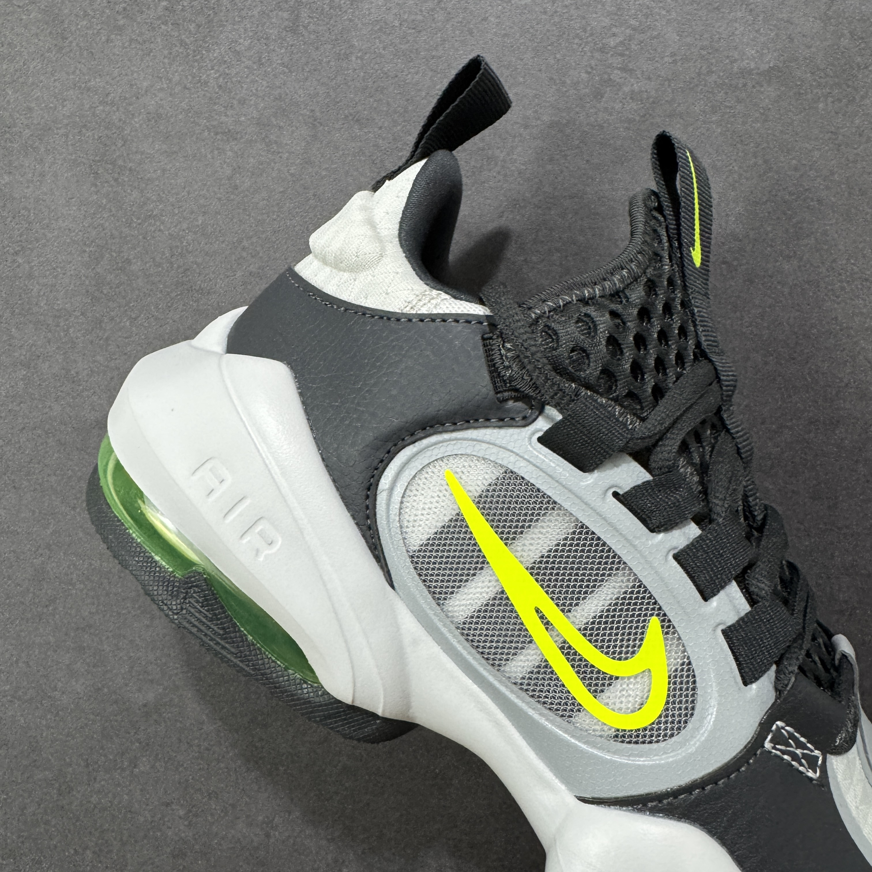 Nike Air Max Alpha Savage 2 CK9408-070