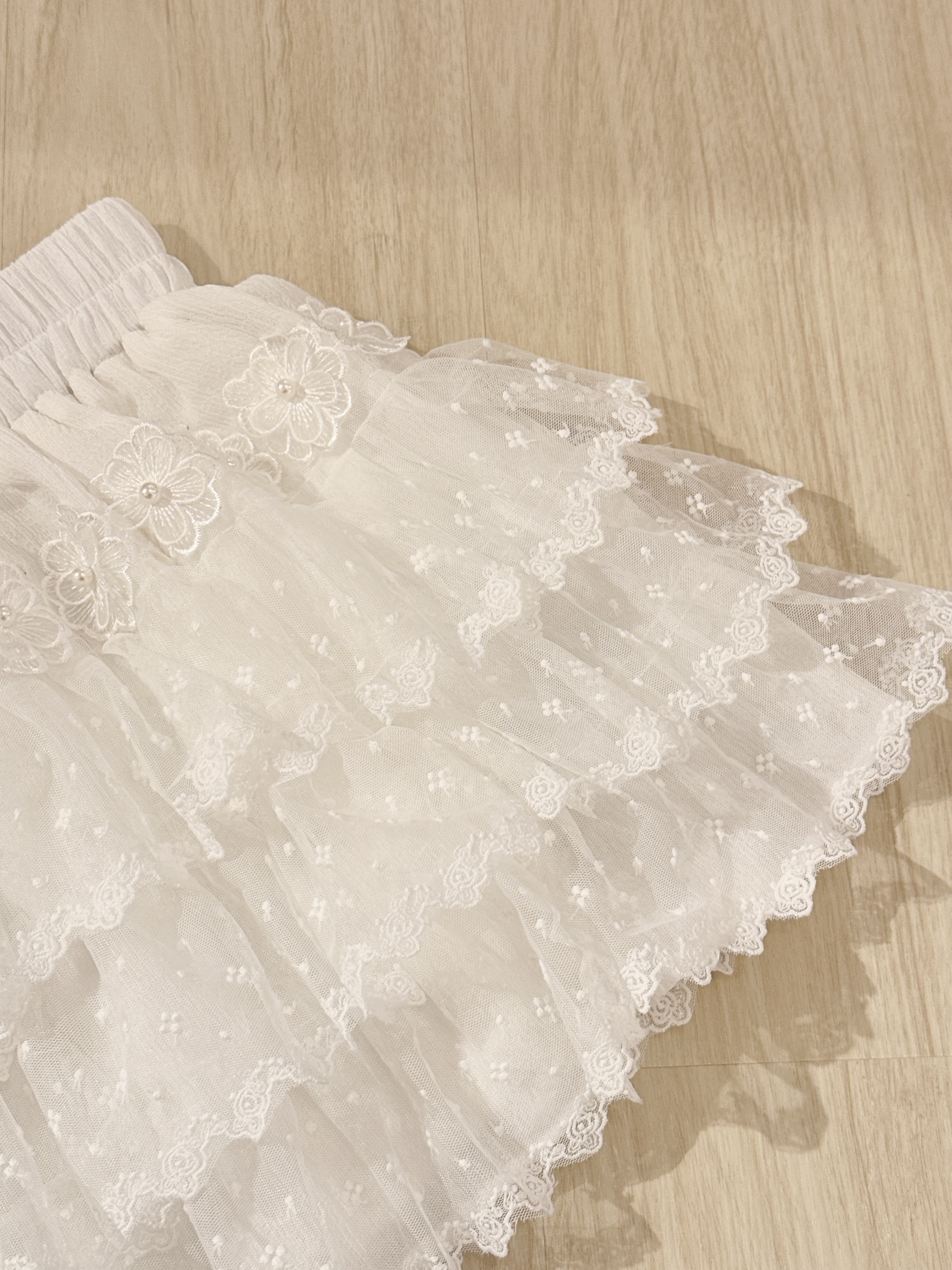 Delicate Lace Layered skirt 