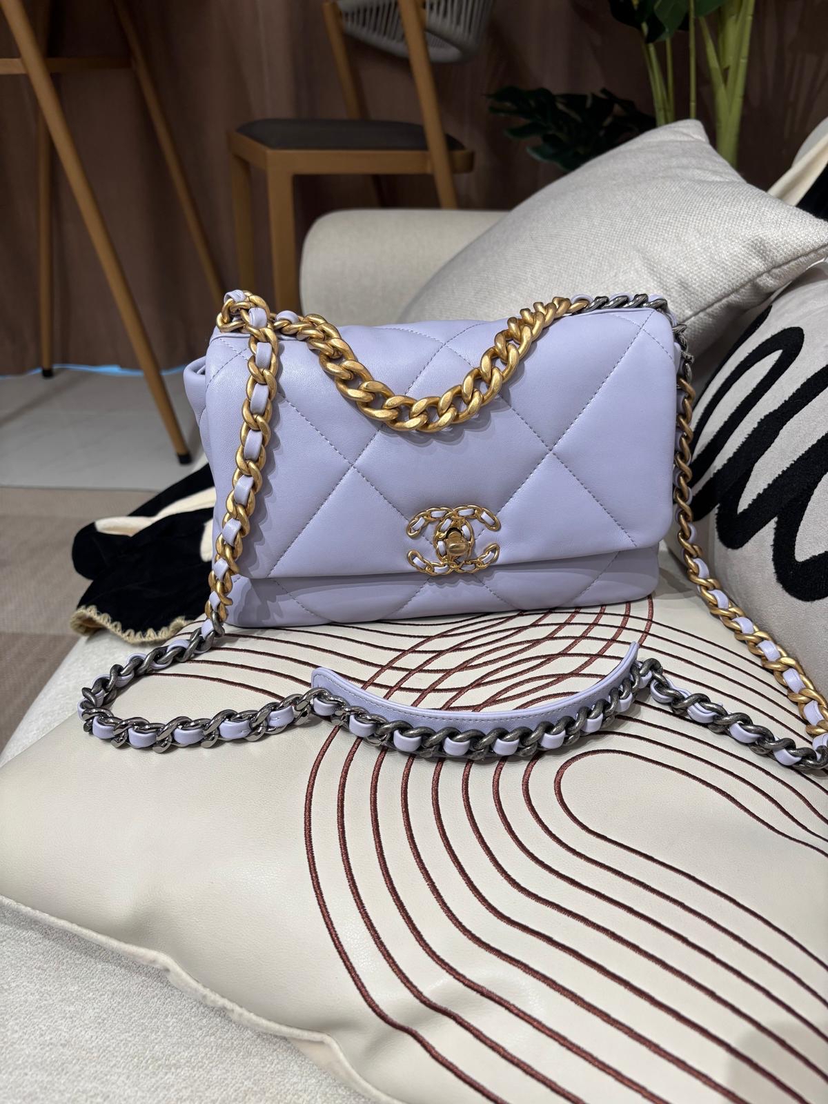 Chanel 19 small flap bag  100%Authentic,98%new ✅晶片✅dust bag✅box