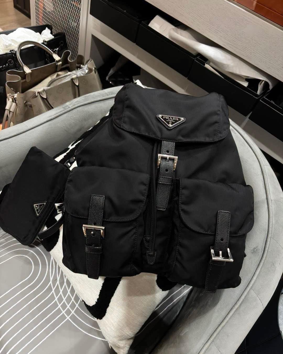 Prada re-nylon backpack  100%Authentic, 98%new  ✅pouch ✅nfc ✅dust bag  