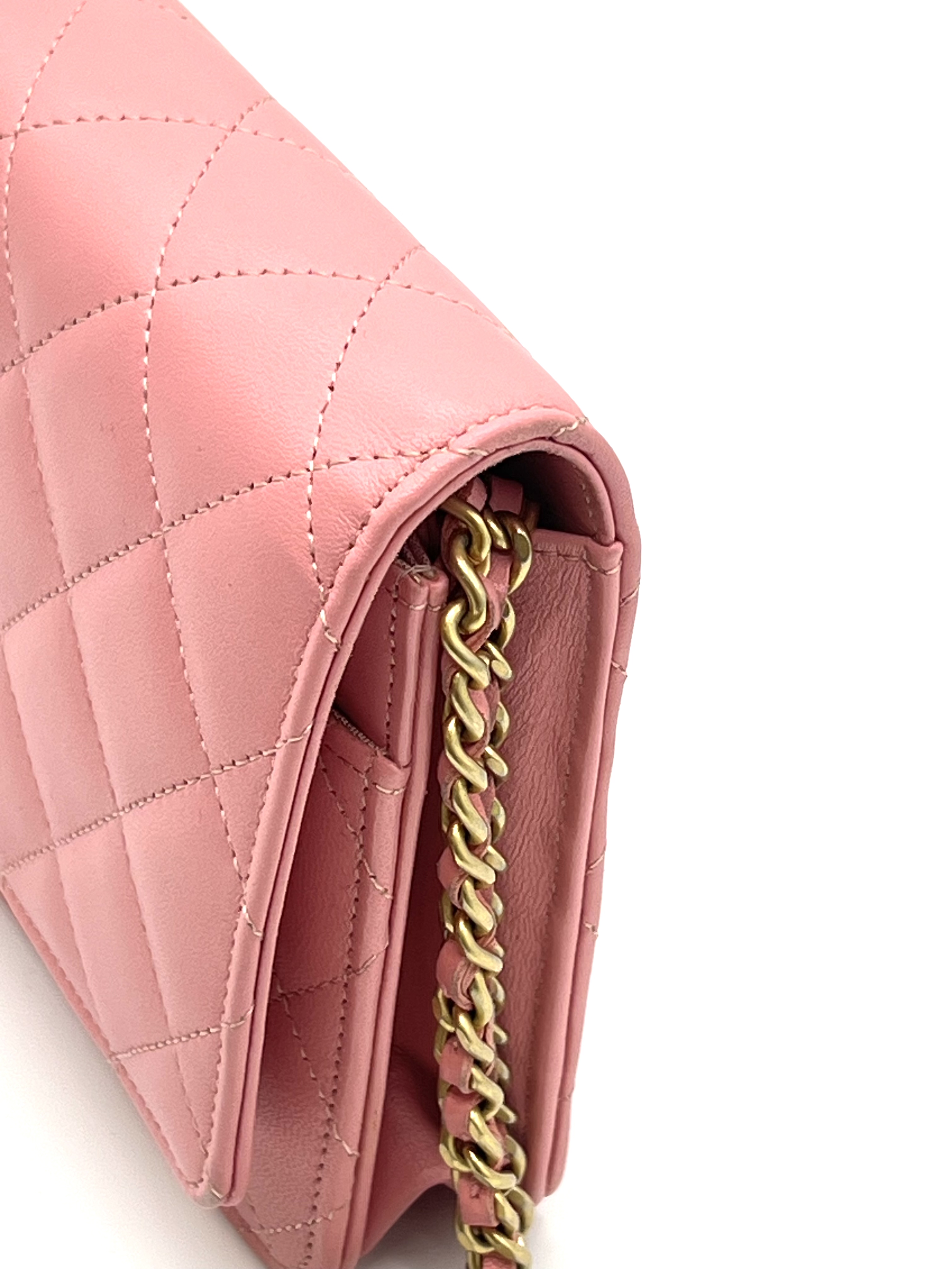 Pre-Owned CHANEL Matelasse Caviar WOC / Product Code: 26042210