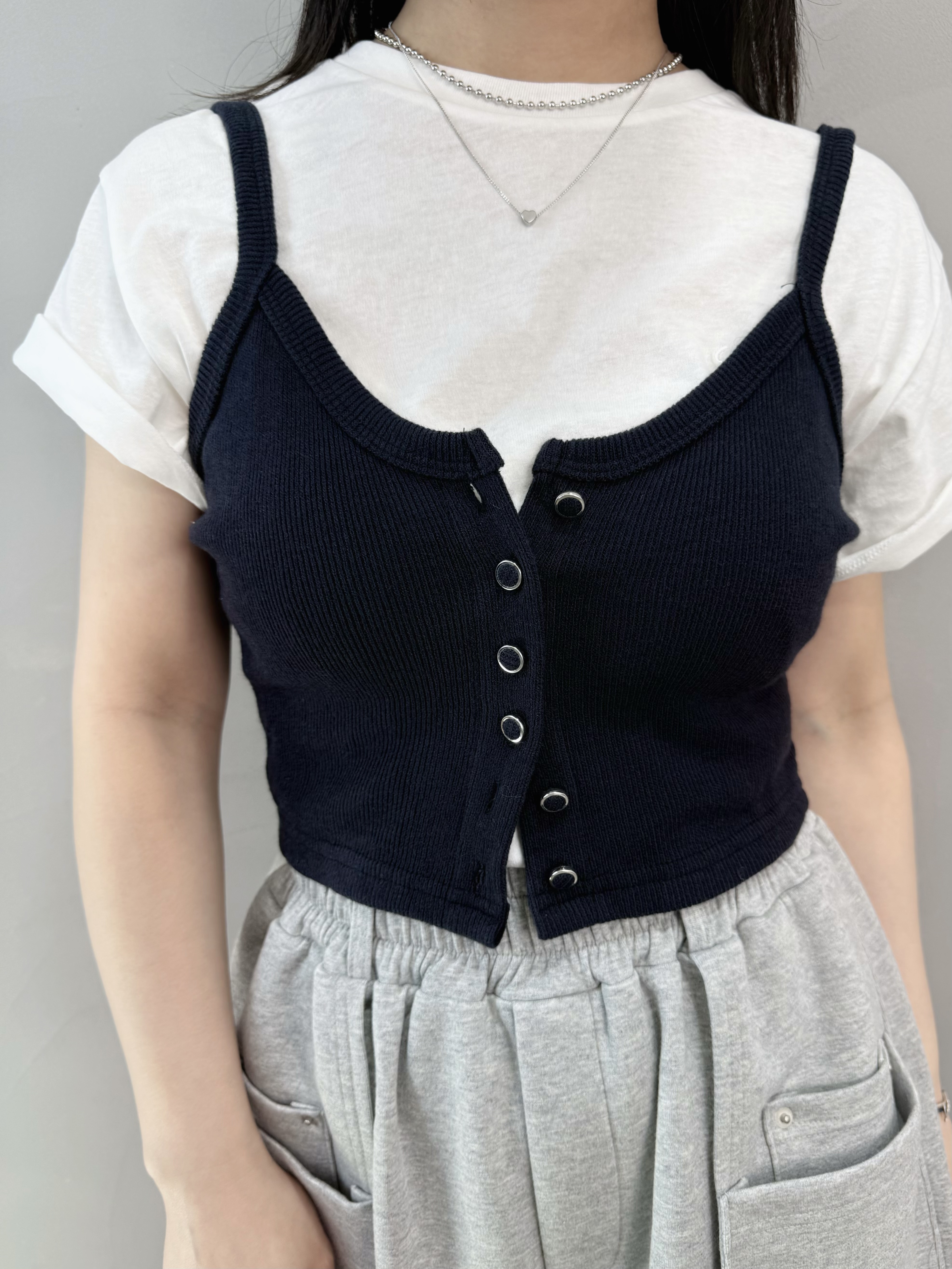 M69 暗紋扣鈕吊帶