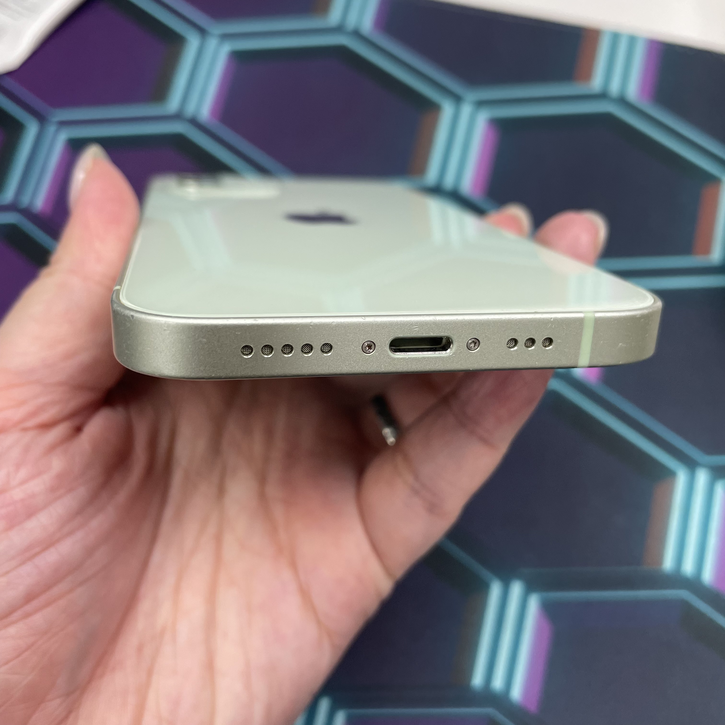*6581 12 超靚機 128GB 電81 綠色 green
