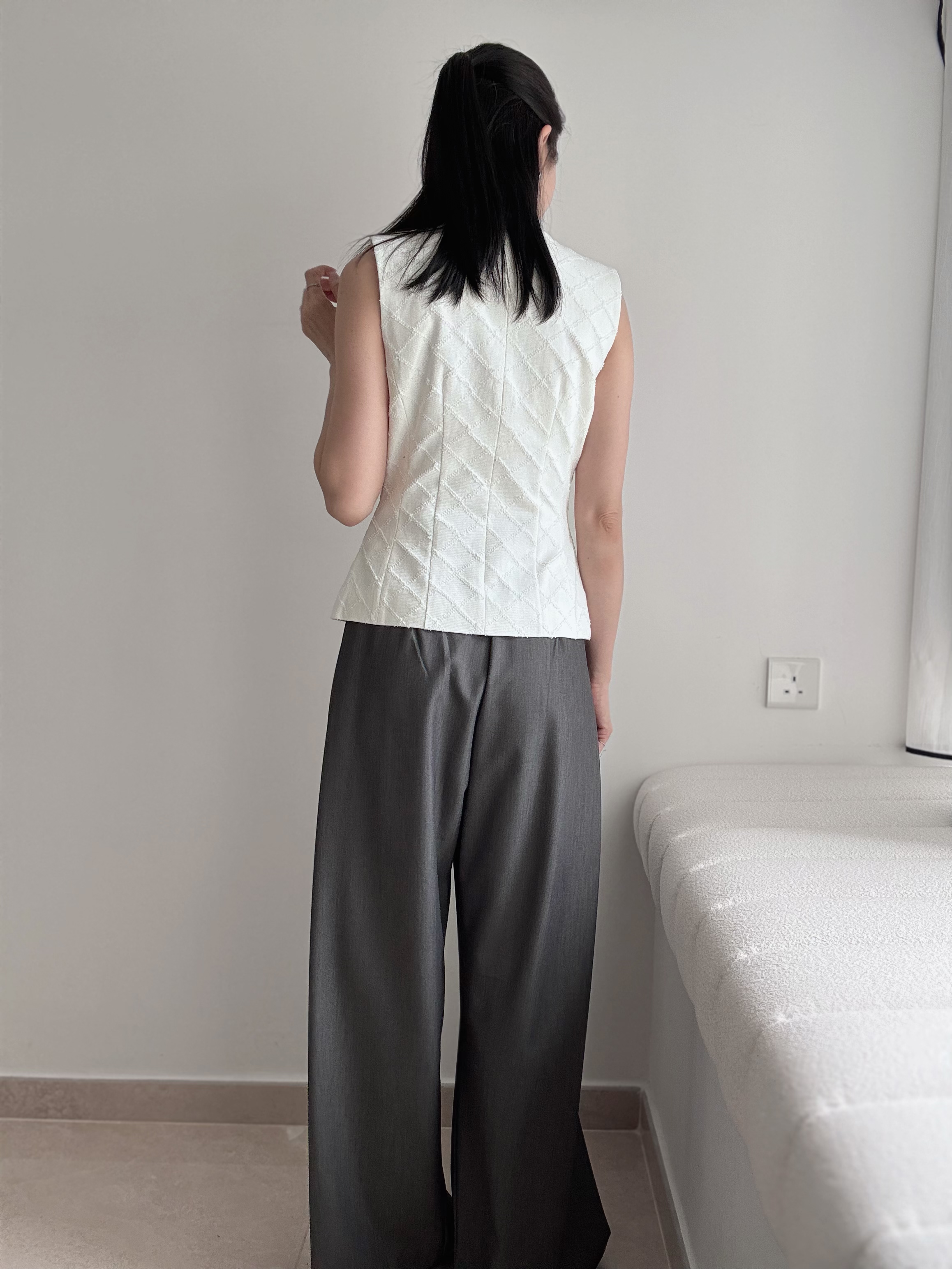 MARGOT Elegant Diamond Vest