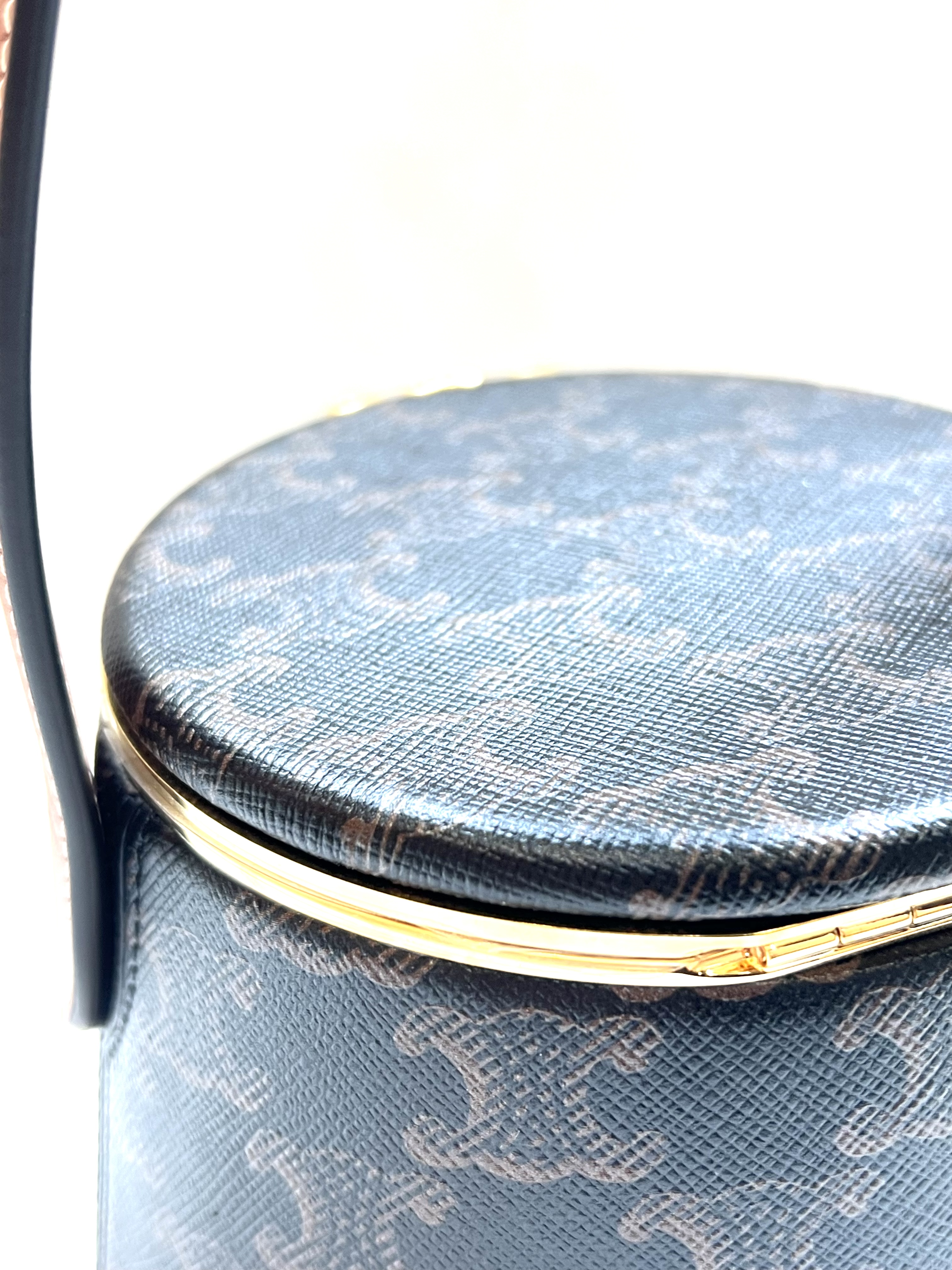 Pre-Owned CELINE Nina Minaudiere / Product Code: 26041638