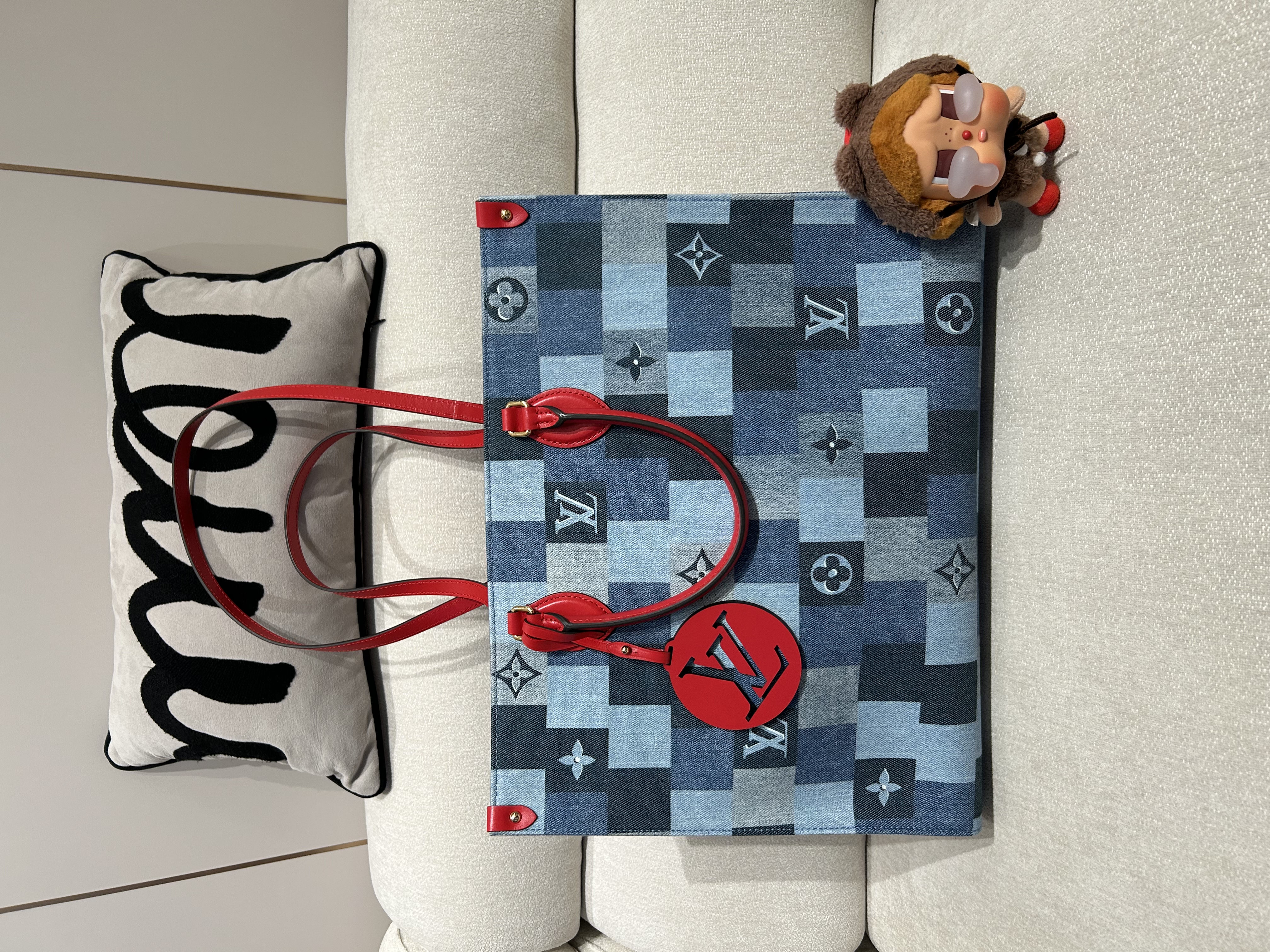 LV  On The Go M44992 Denim 限量版patch work 牛仔布100%Authentic, 98%New ✅Dust bag