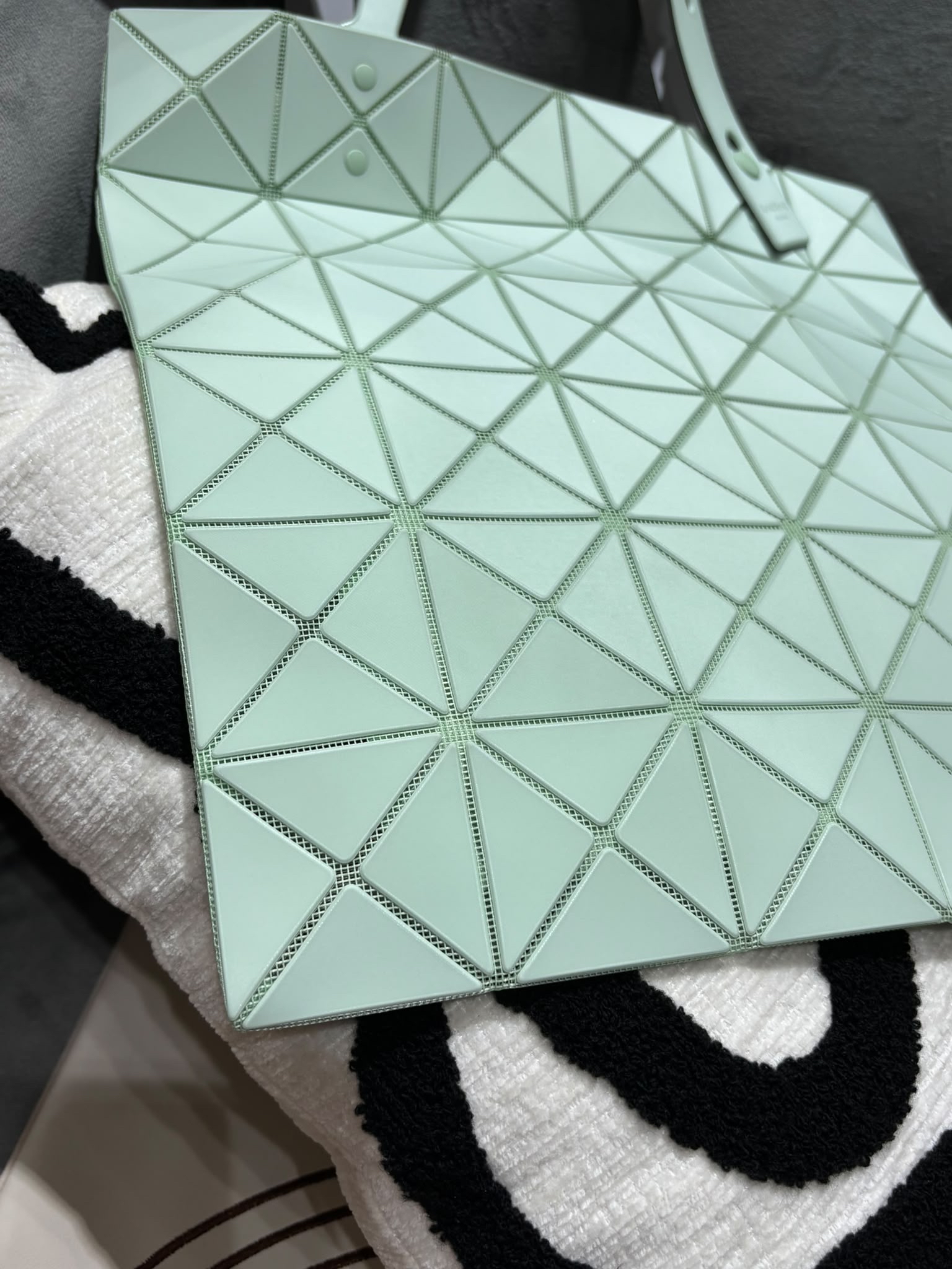 Issey Miyake Bao Bao Tote Bag 100%Authentic, 99%New ✅Dust bag