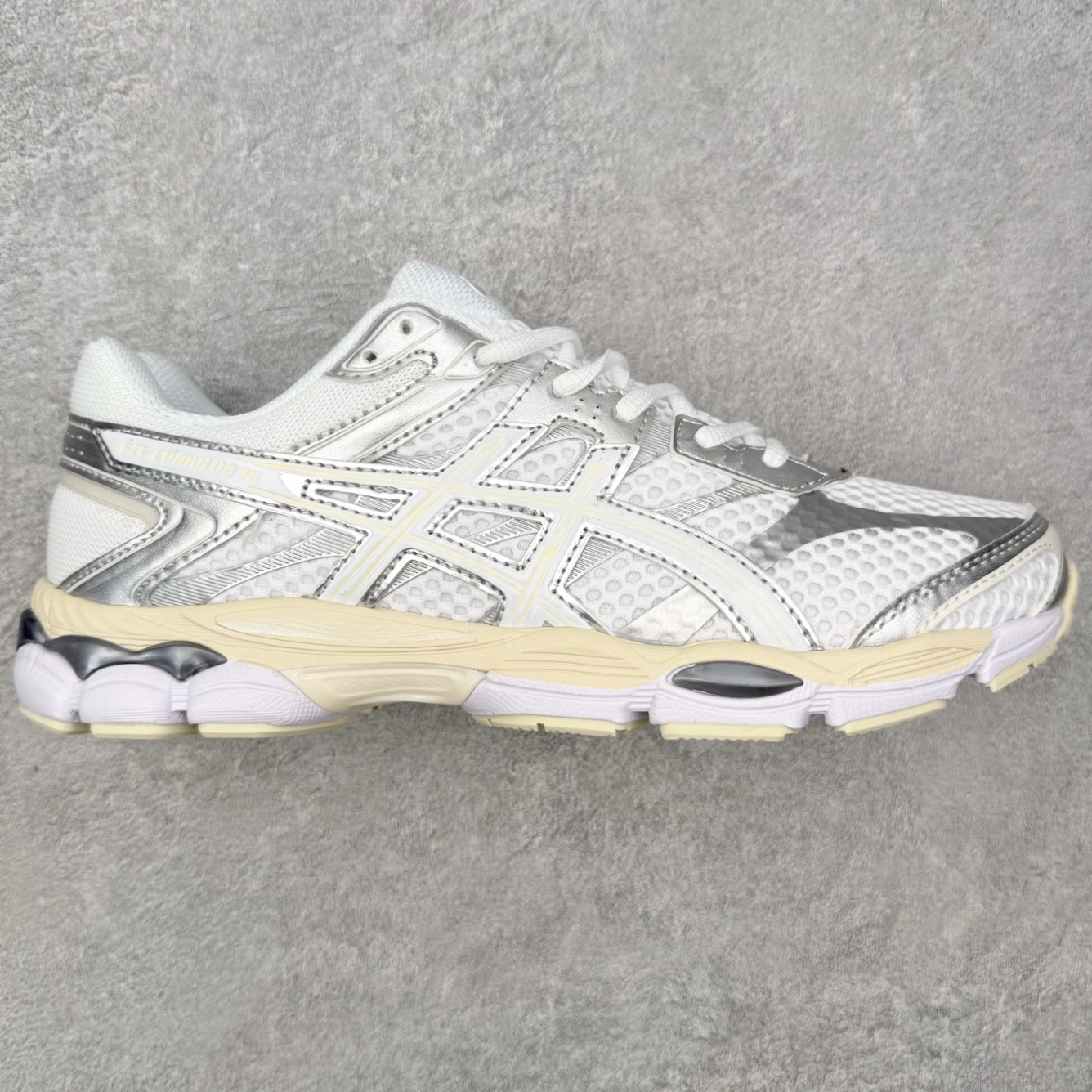 Asics Gel-Cumulus 16