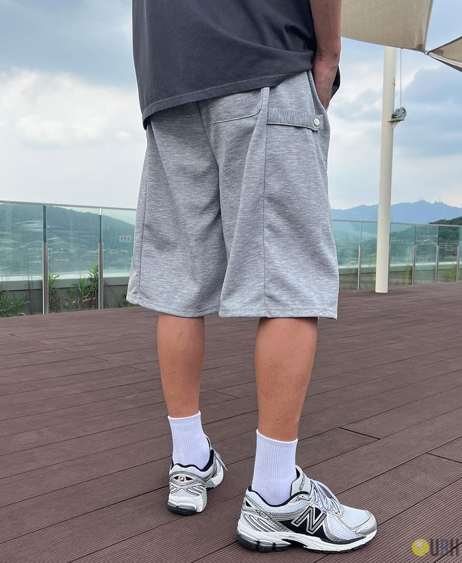 【100%保證韓國直送】Two-Way Snap Button 側開扣寬鬆衛衣料 Bermuda Shorts 🩳 [2 color] RG165945
