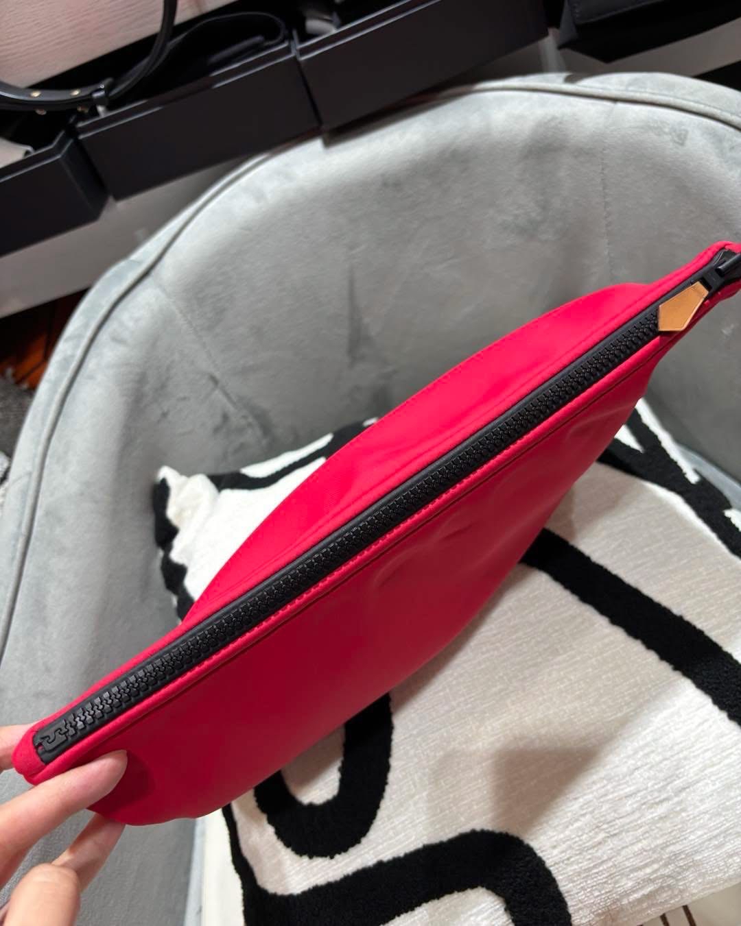 Hermes Trousse Neobain large clutch 手提袋 case,100%Authentic,99%new