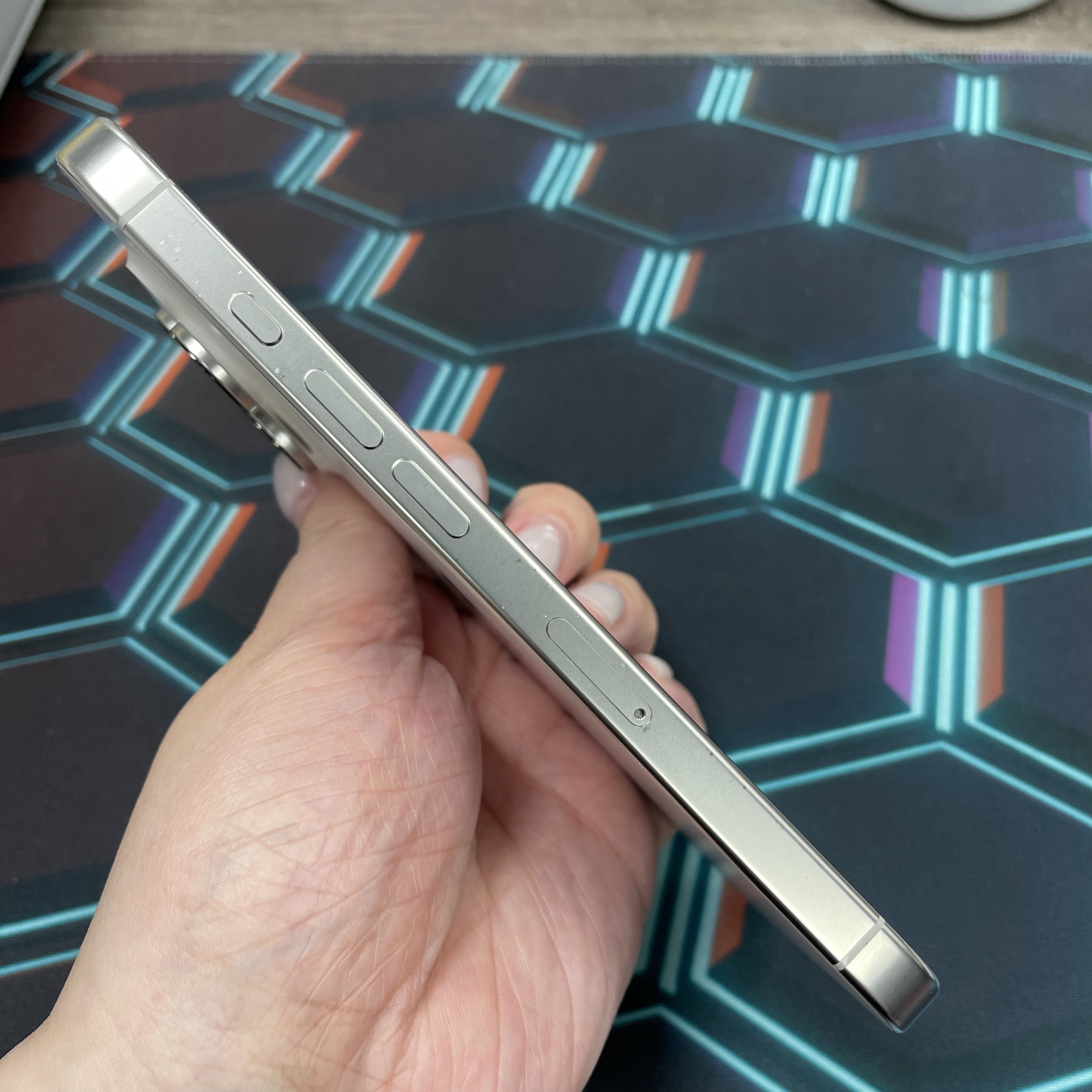 *6666 16 Pro 勁靚機 128GB 電90 白色 white