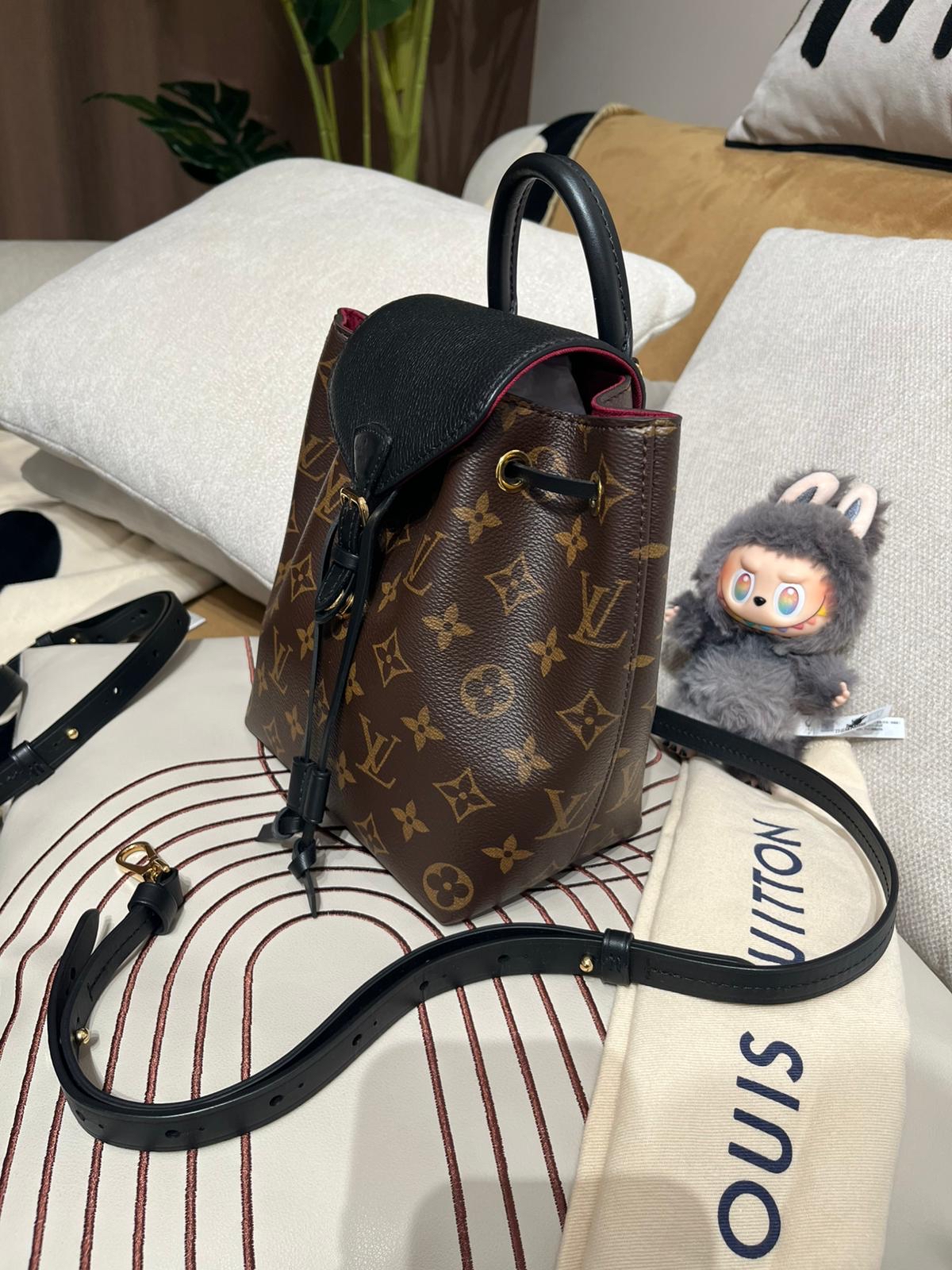  Lv montsouris bb backpack NFC 100%Authentic ,99%new ✅收據✅Dust bag✅box  