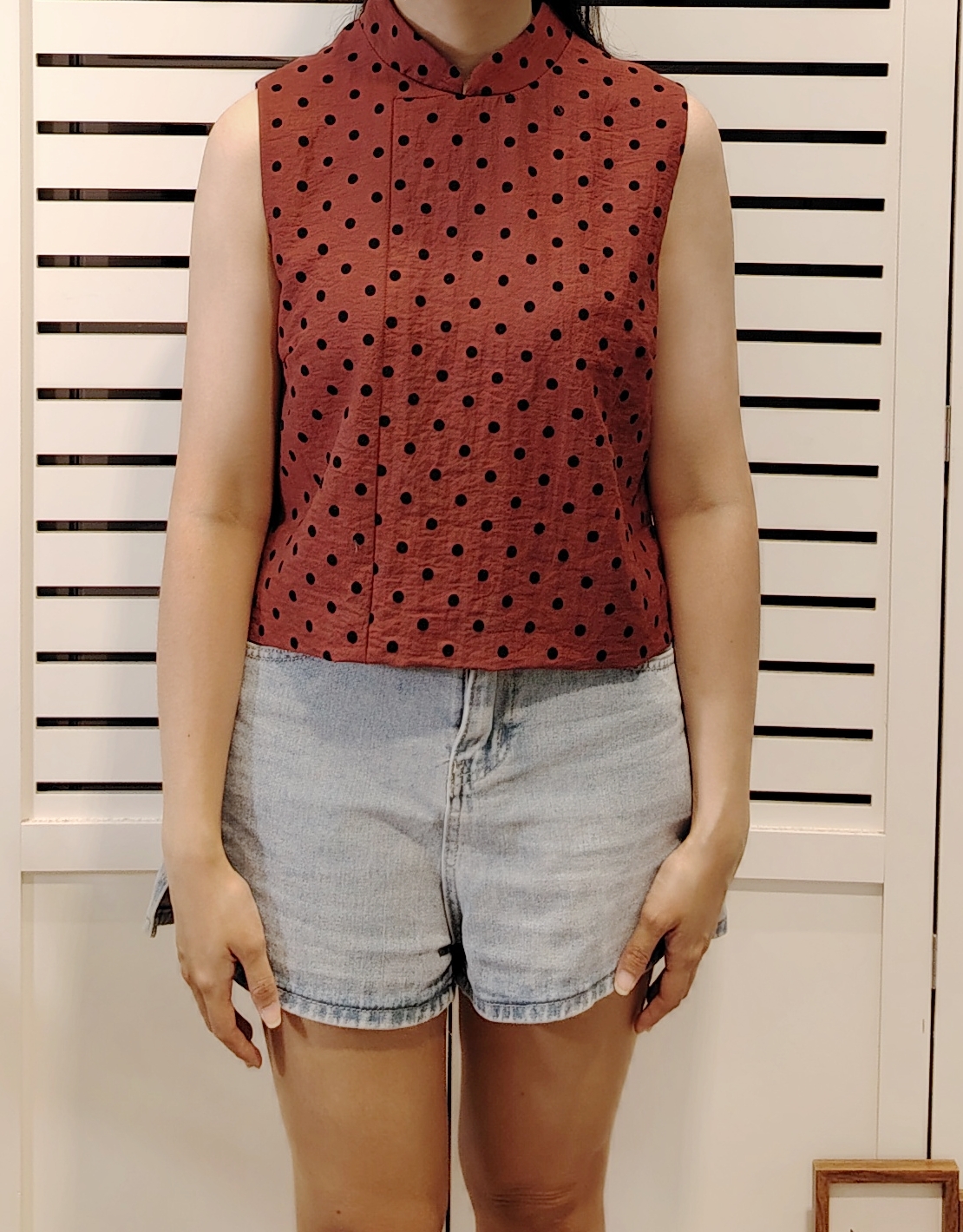 25004 Cut In A Line Polka Dot Blouse