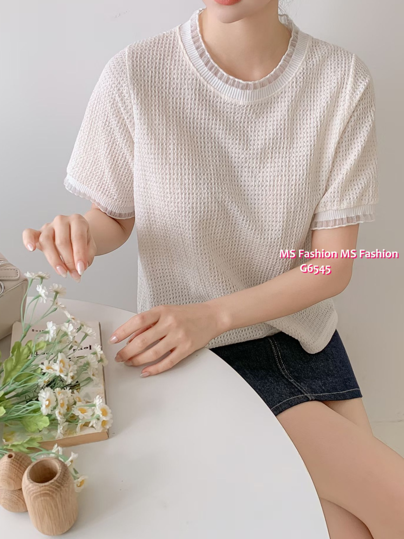 G6545 壓紋透視ruffle邊top