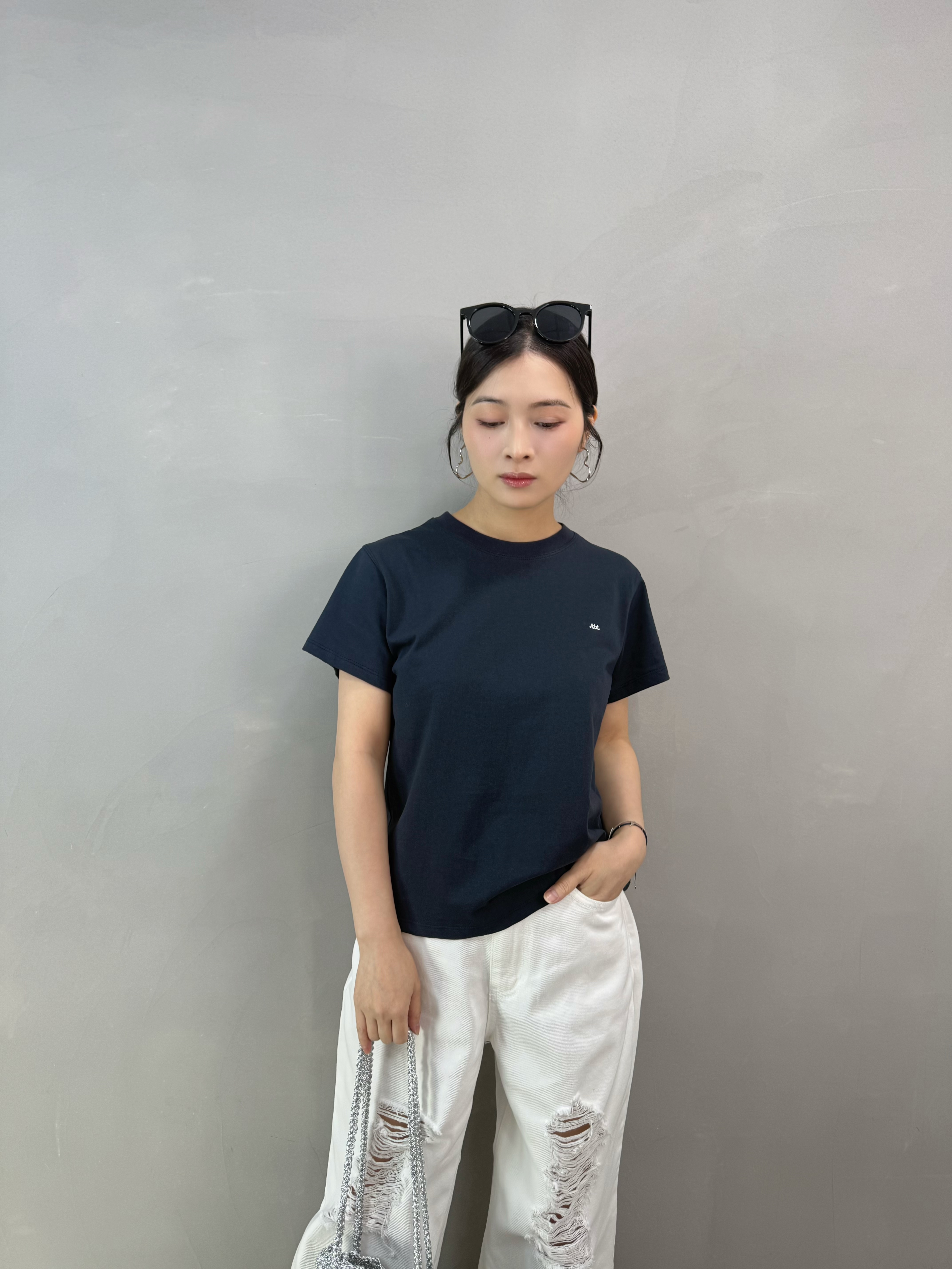 U69 細刺繡字Tee