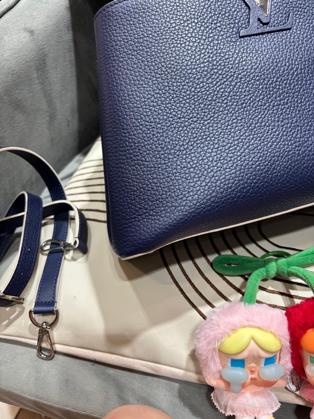 Lv Capucines MM leather 2way bag   100%Authentic, 98%new  ✅長肩帶✅Dust bag