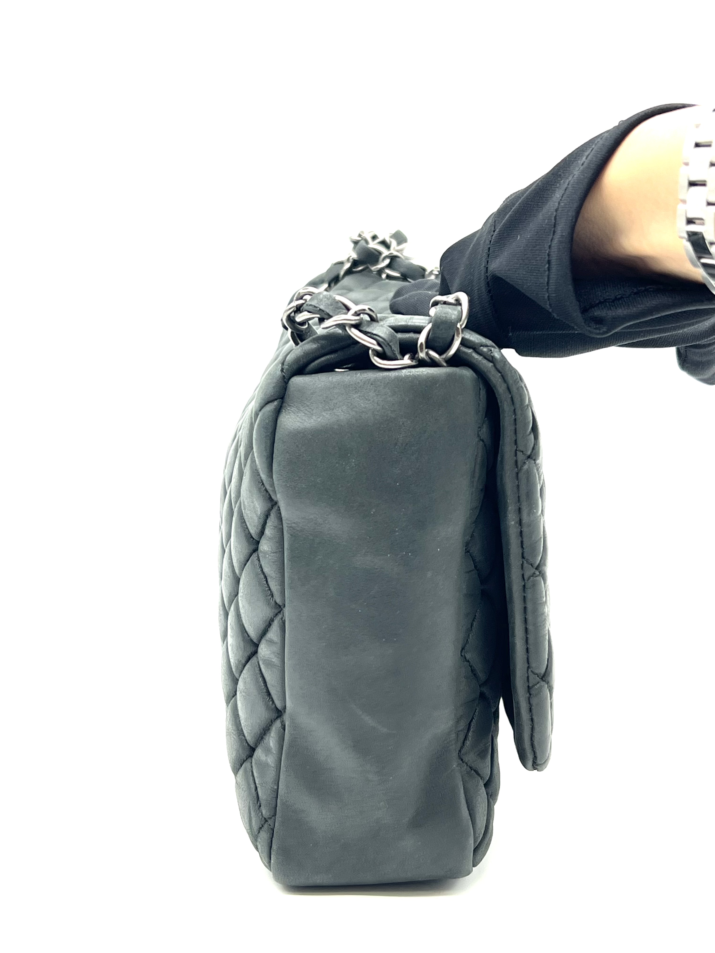 Pre-Owned CHANEL Chain Shoulder Bag / Product Code: 26051009