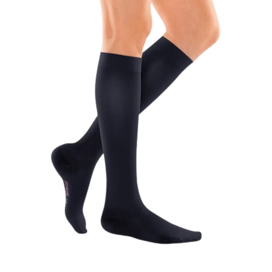 Medi Women's Travel Socks 女士壓力襪 (Black, M)