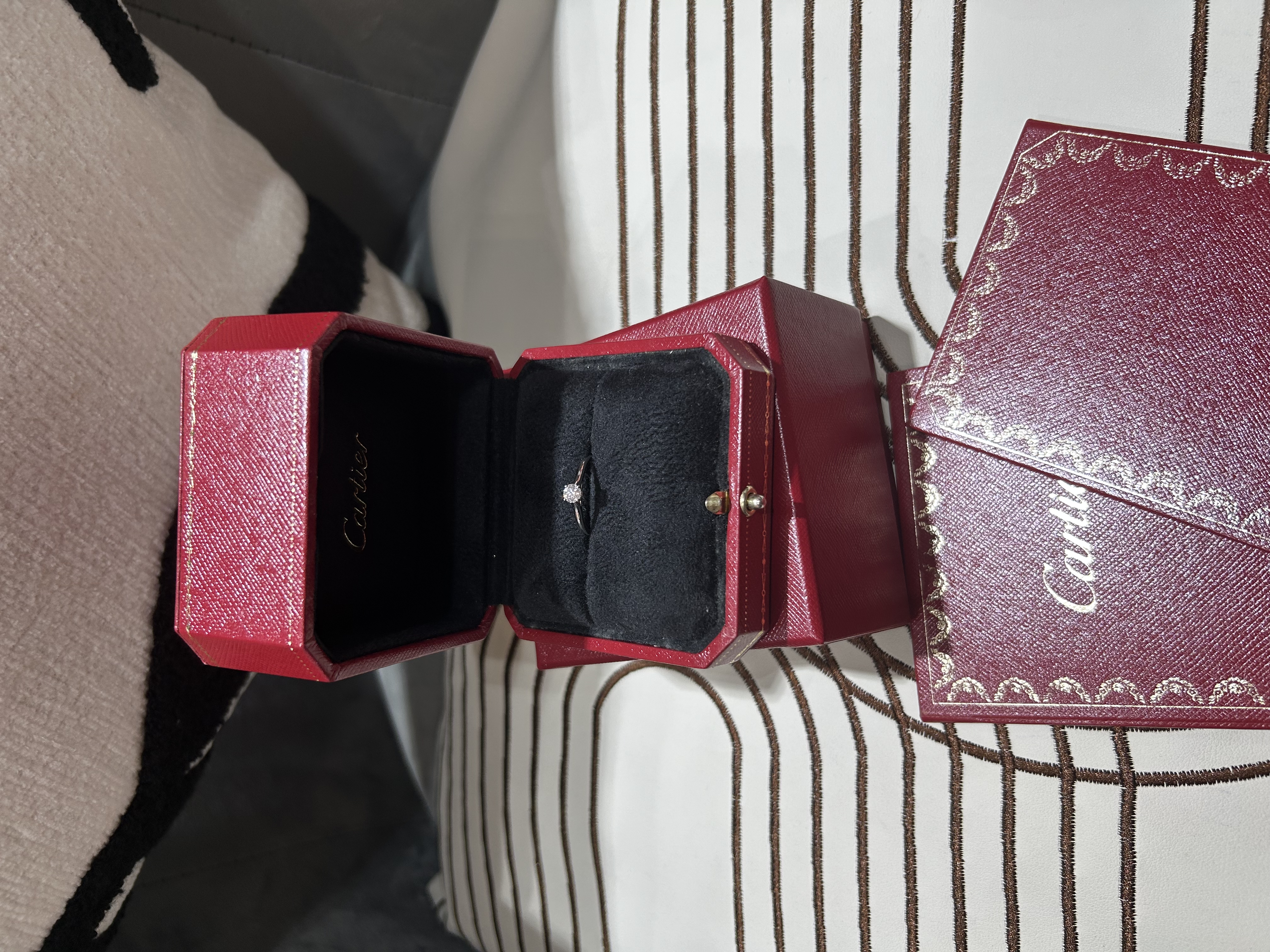 Cartier 鑽石戒指 Size: 51 100%Authentic, 98%New ✅鑽石證書✅戒指證書