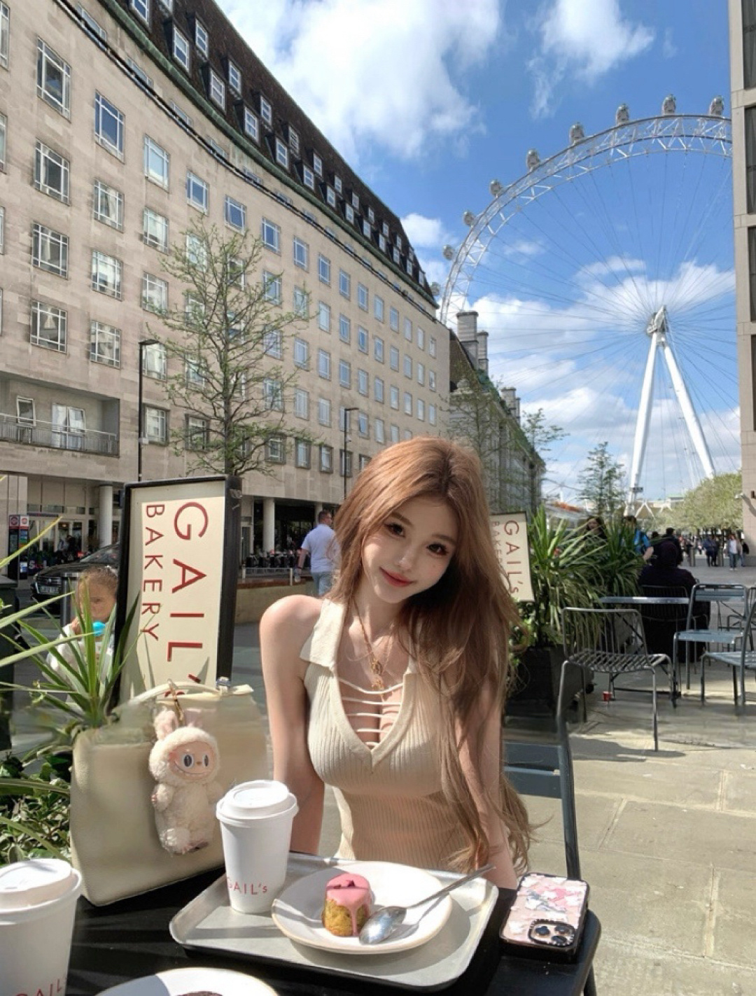 1741 Cutout Knit Halter Top Freesize 纯欲风镂空挂脖针织背心
