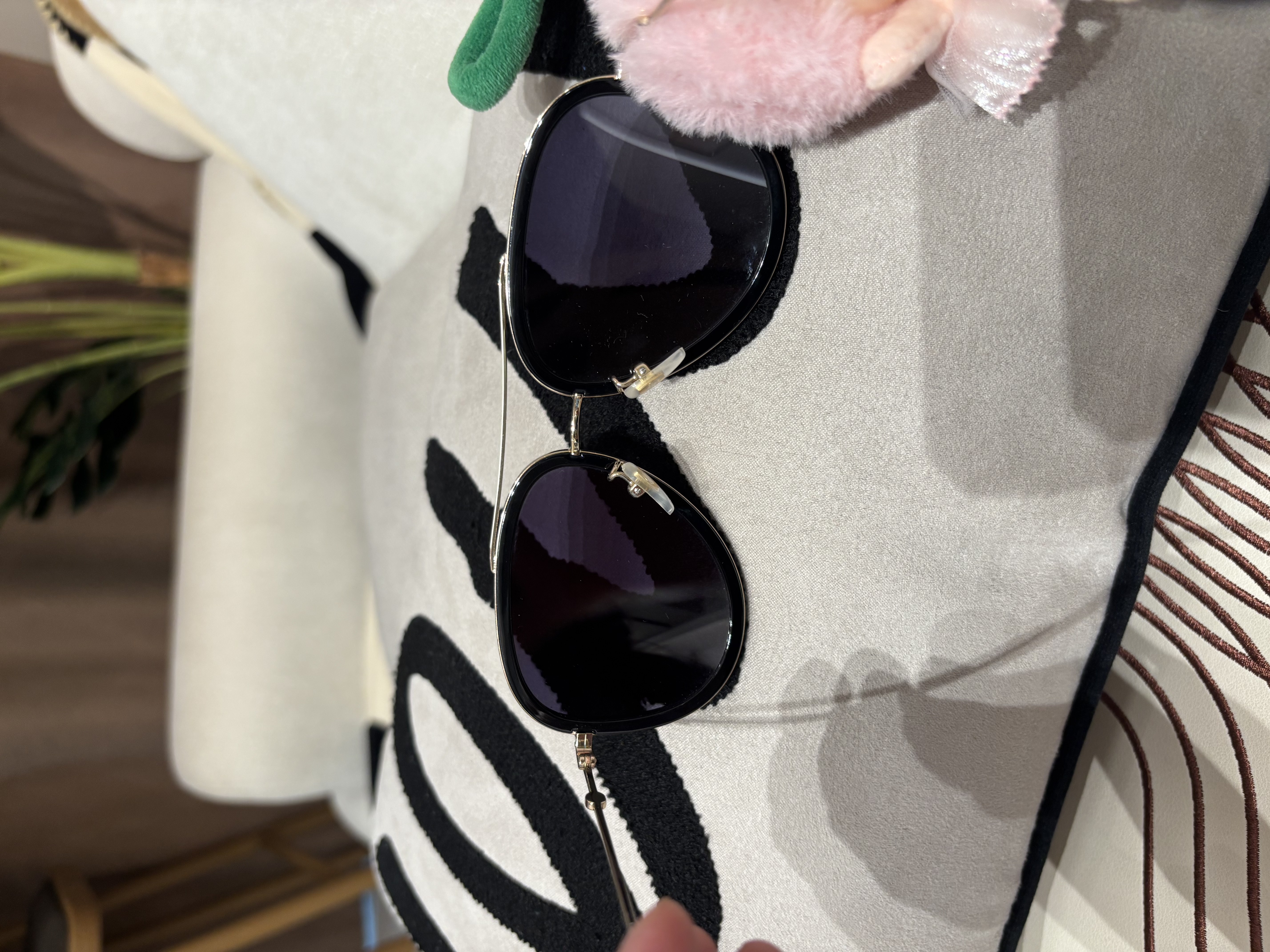 Gucci sunglasses 太陽眼鏡 100%Authentic, 98%new 