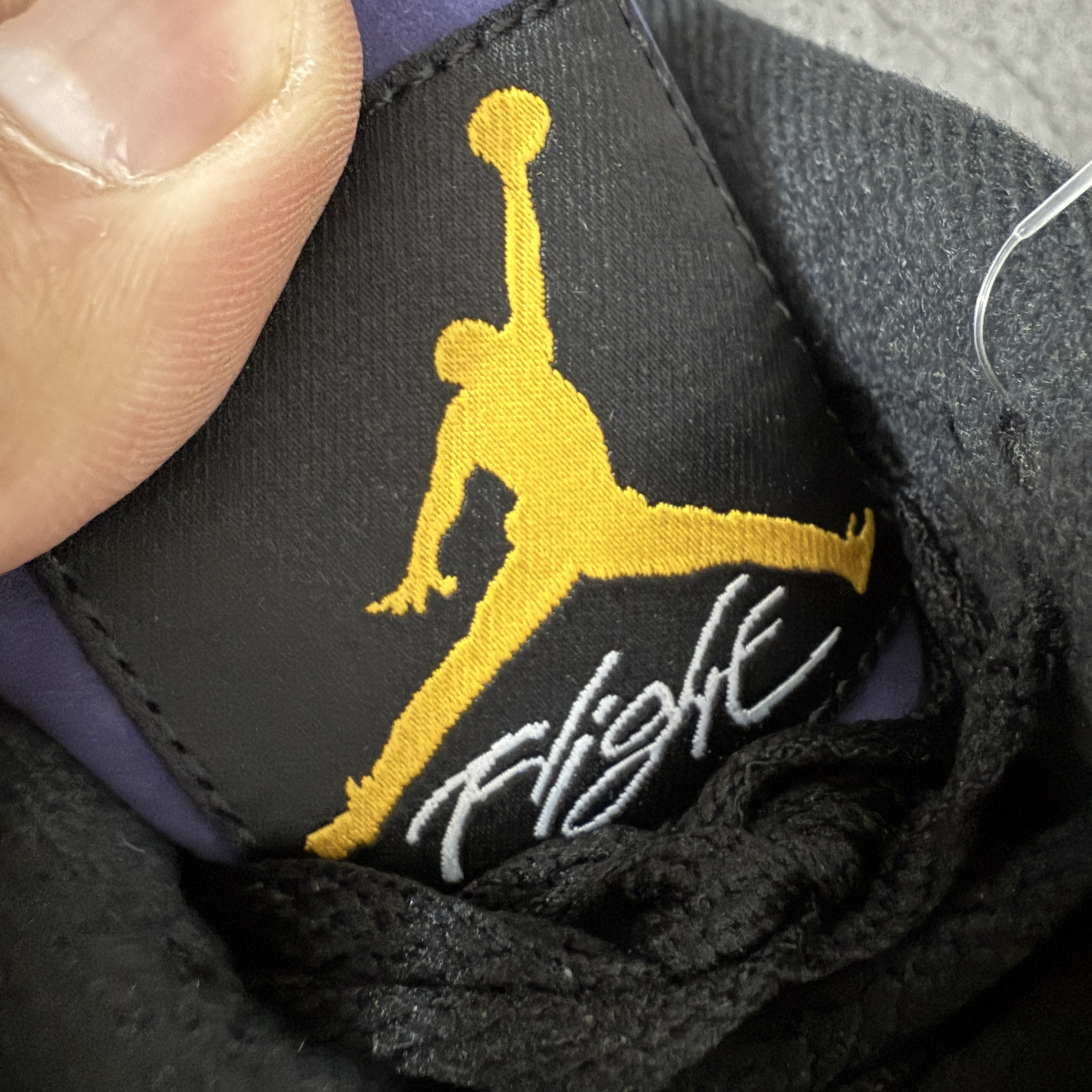 Air Jordan 4 Retro "Lakeshow" FV5029-500 