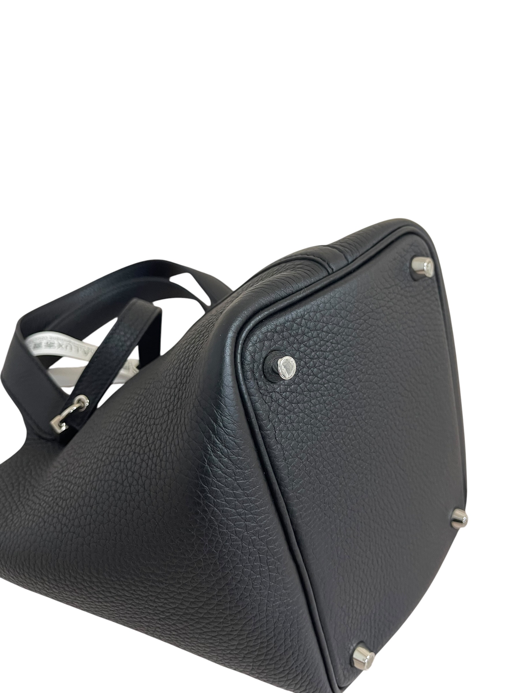 Pre-owned Hermes P18 / Stamp U / Product Code: 070409