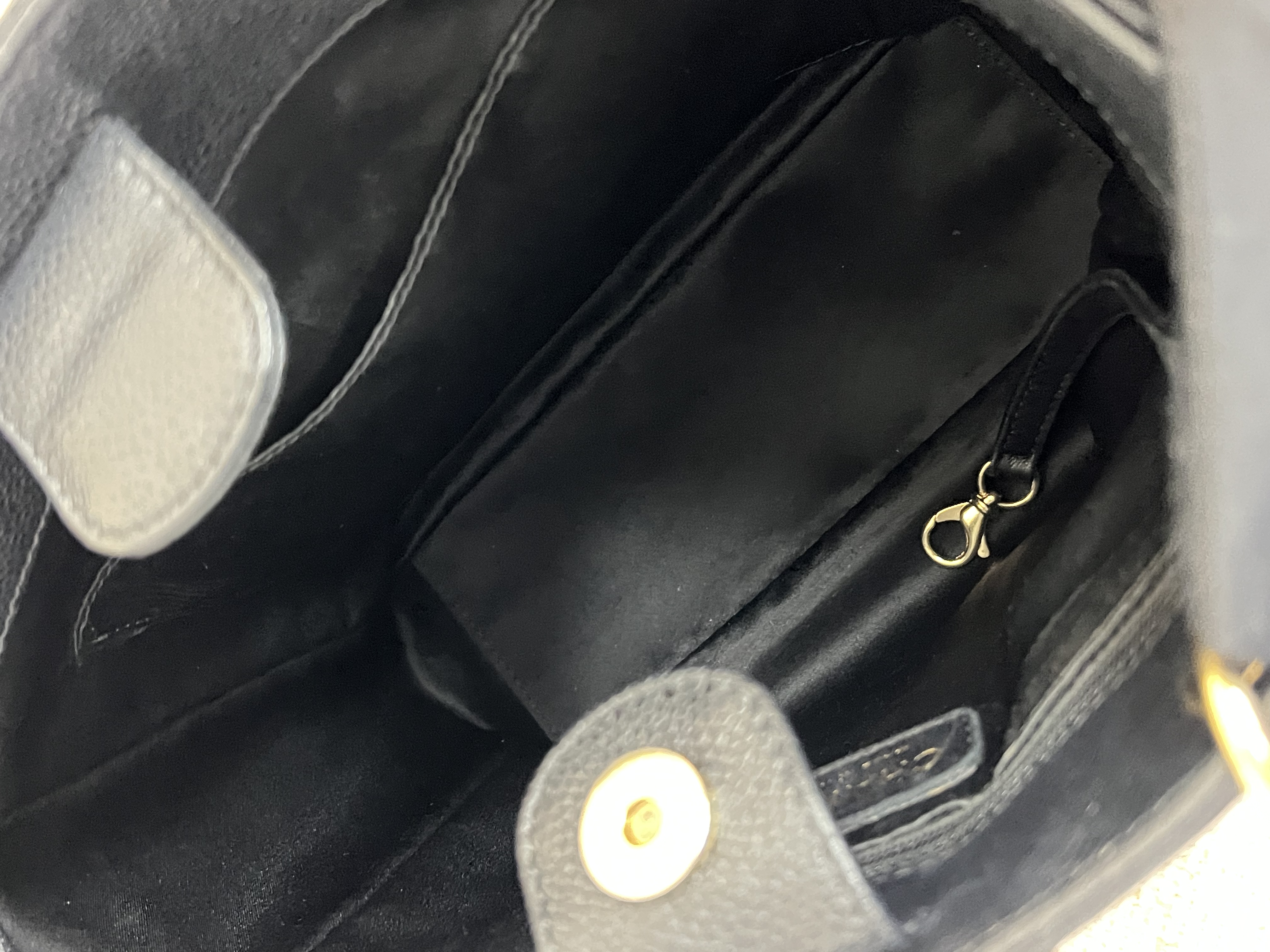 Pre-owned Chanel Petite Shopping Tote / Product Code: 26041711