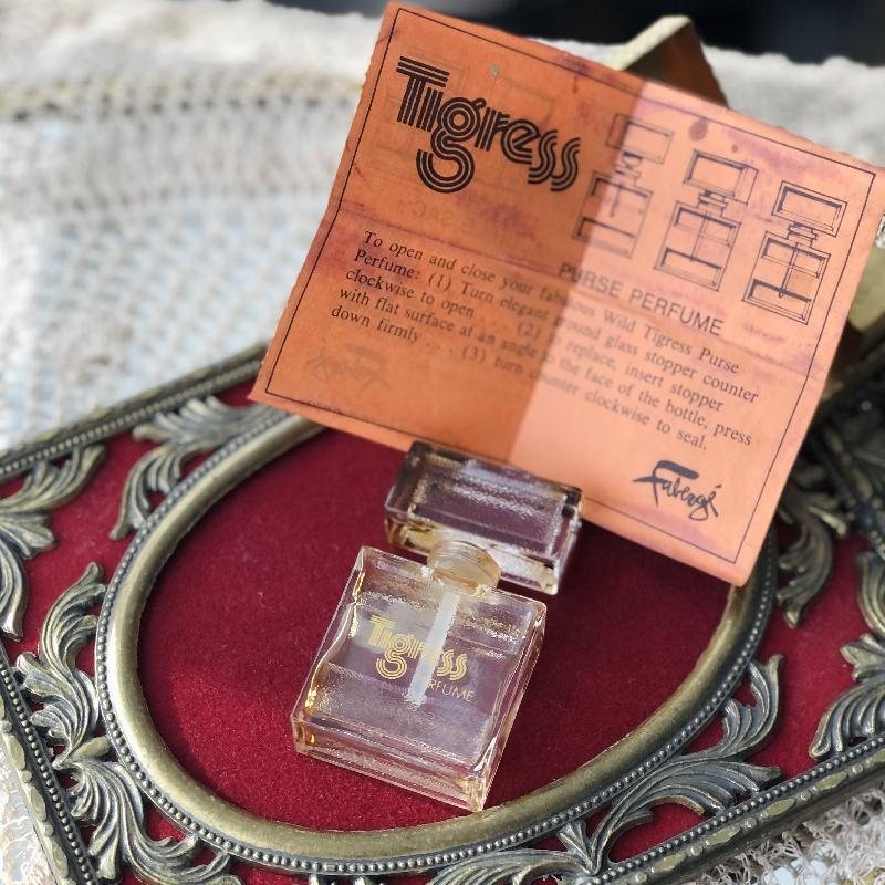 Vintage Collectible Miniature Perfume Bottle with Unique Design- Catier/Byzance/Picasso/Tigress(MT346)