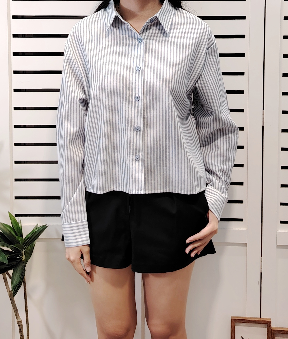 LY602 Long Sleeve Crop Striped Cotton Shirt