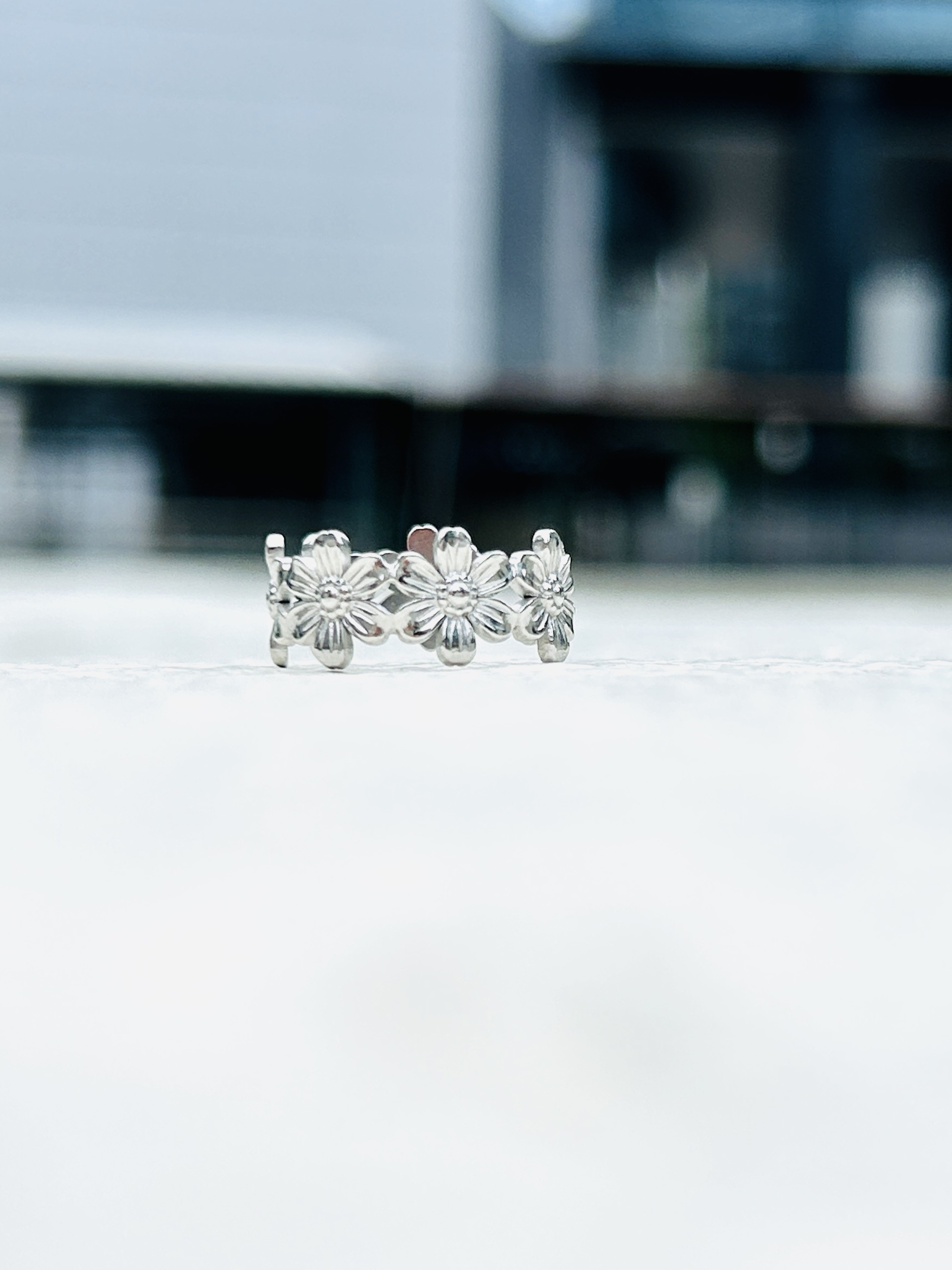 Silver flower ring