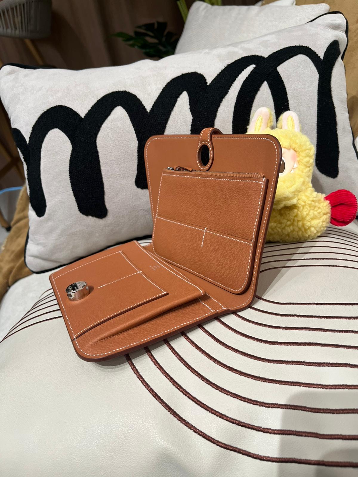 Hermes dogon duo WALLET ,STAMP U 100%Authentic ,unused 未使用品✅box 