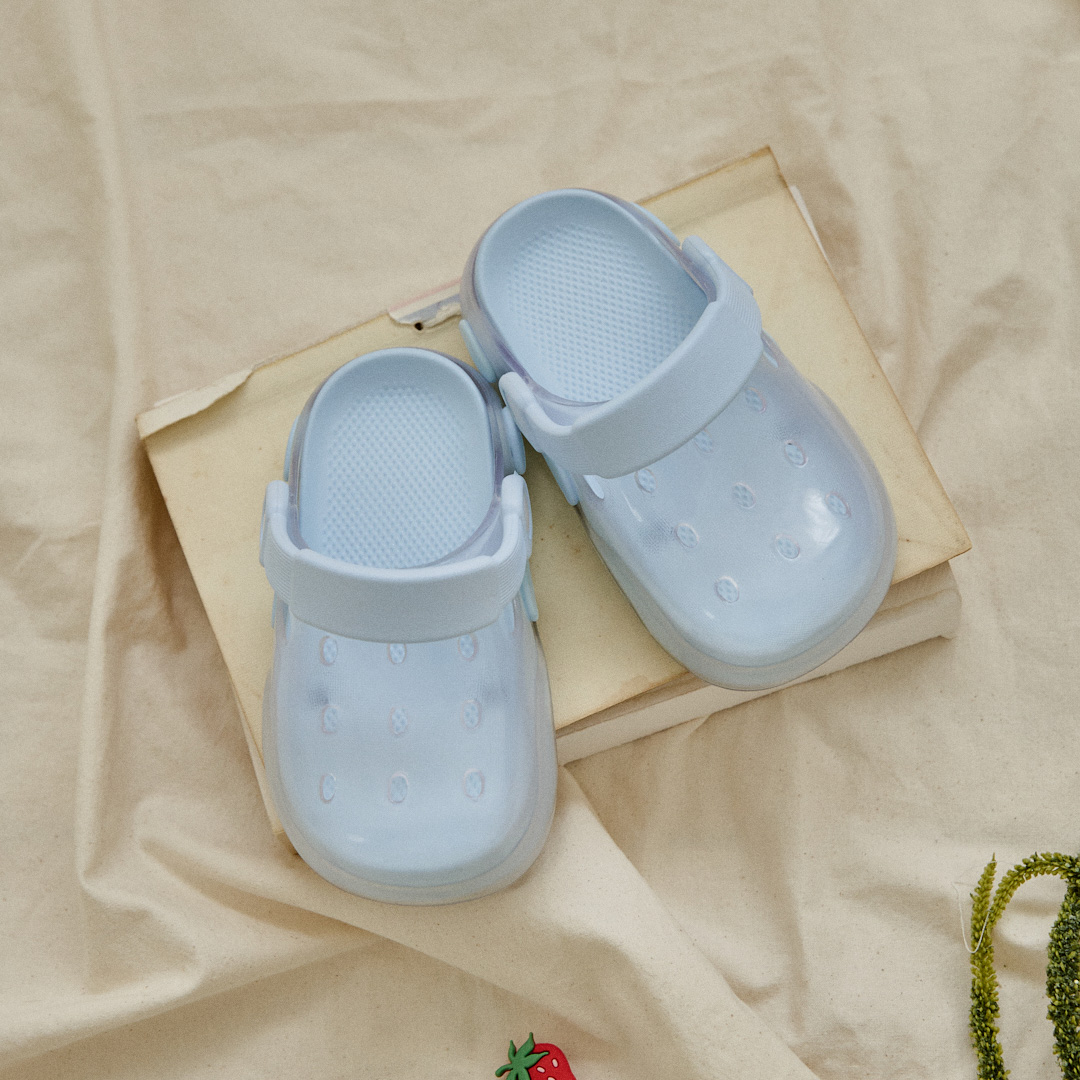 26S/S DTD Color Pop糖果水晶洞洞鞋