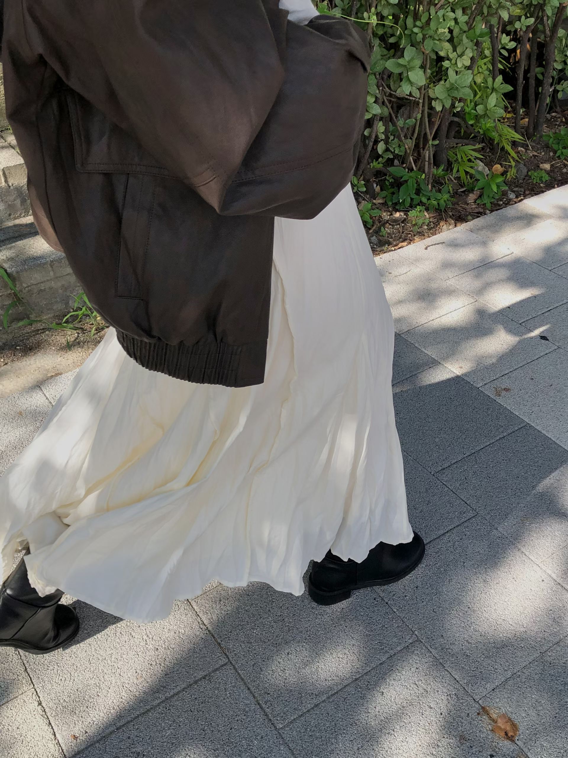 Natural pleats long skirt