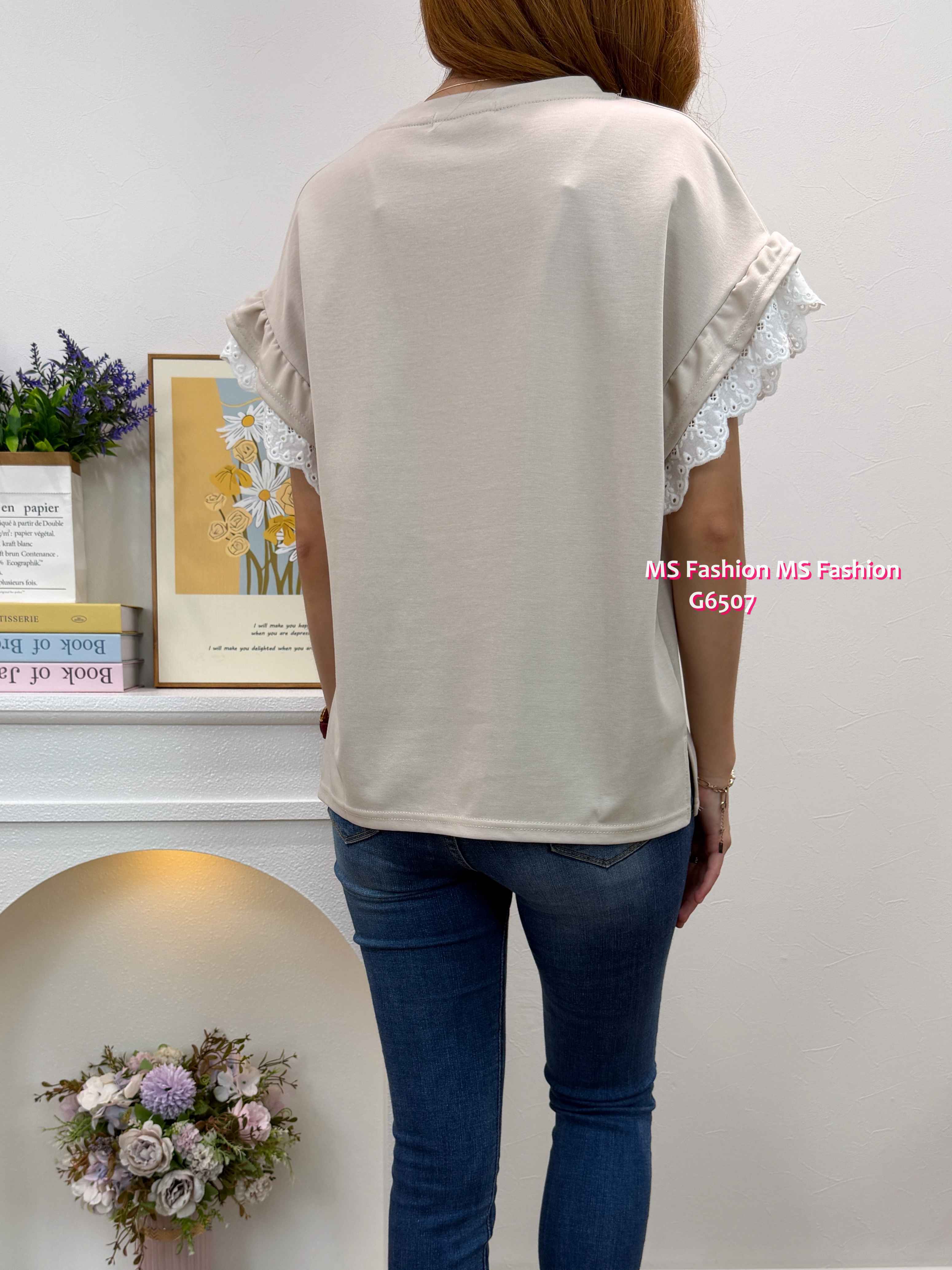 G6507 珠領通花袖top