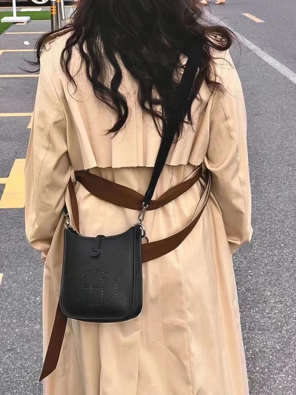 Hermes👜 PRE OWNED 🛍️黑色mini e 全套 有後配肩帶+內袋 🖤