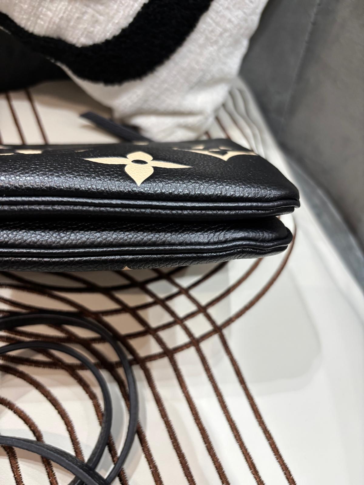 Lv Pochette Double Zipped Giant calfskin 100%Authentict,98%new✅dust bag 