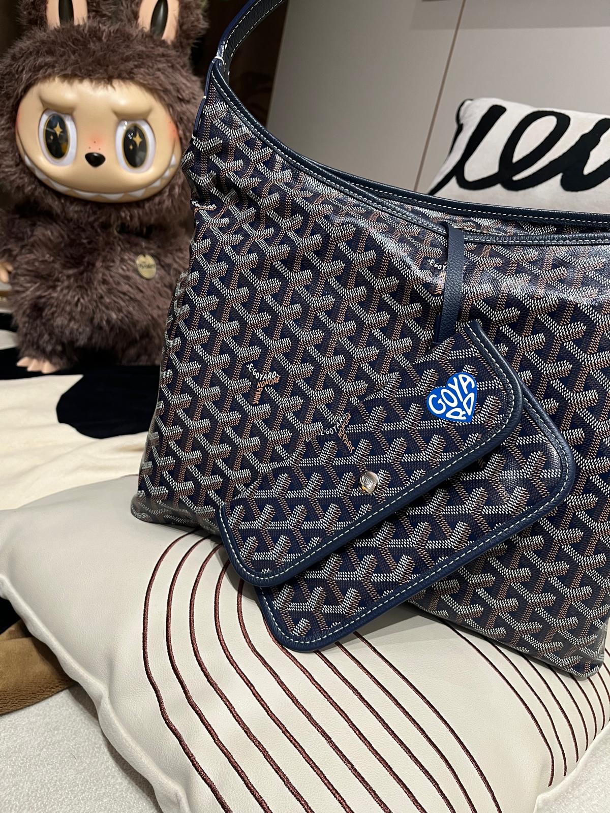 Goyard boheme hobo  Navy 100%Authentic, 95%new ✅收據✅pouch ✅dust bag