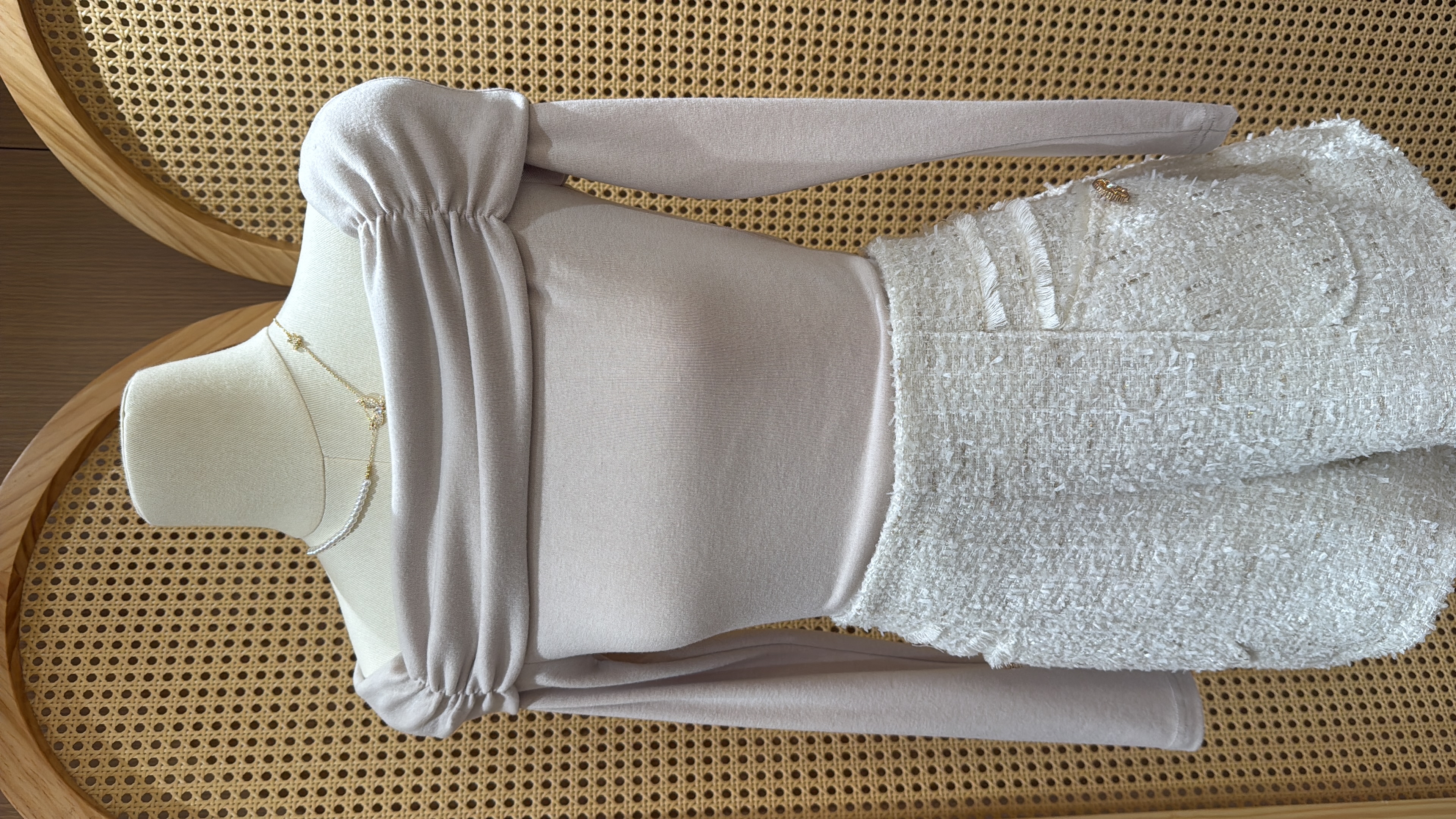 雲朵Off-shoulder Top ✨