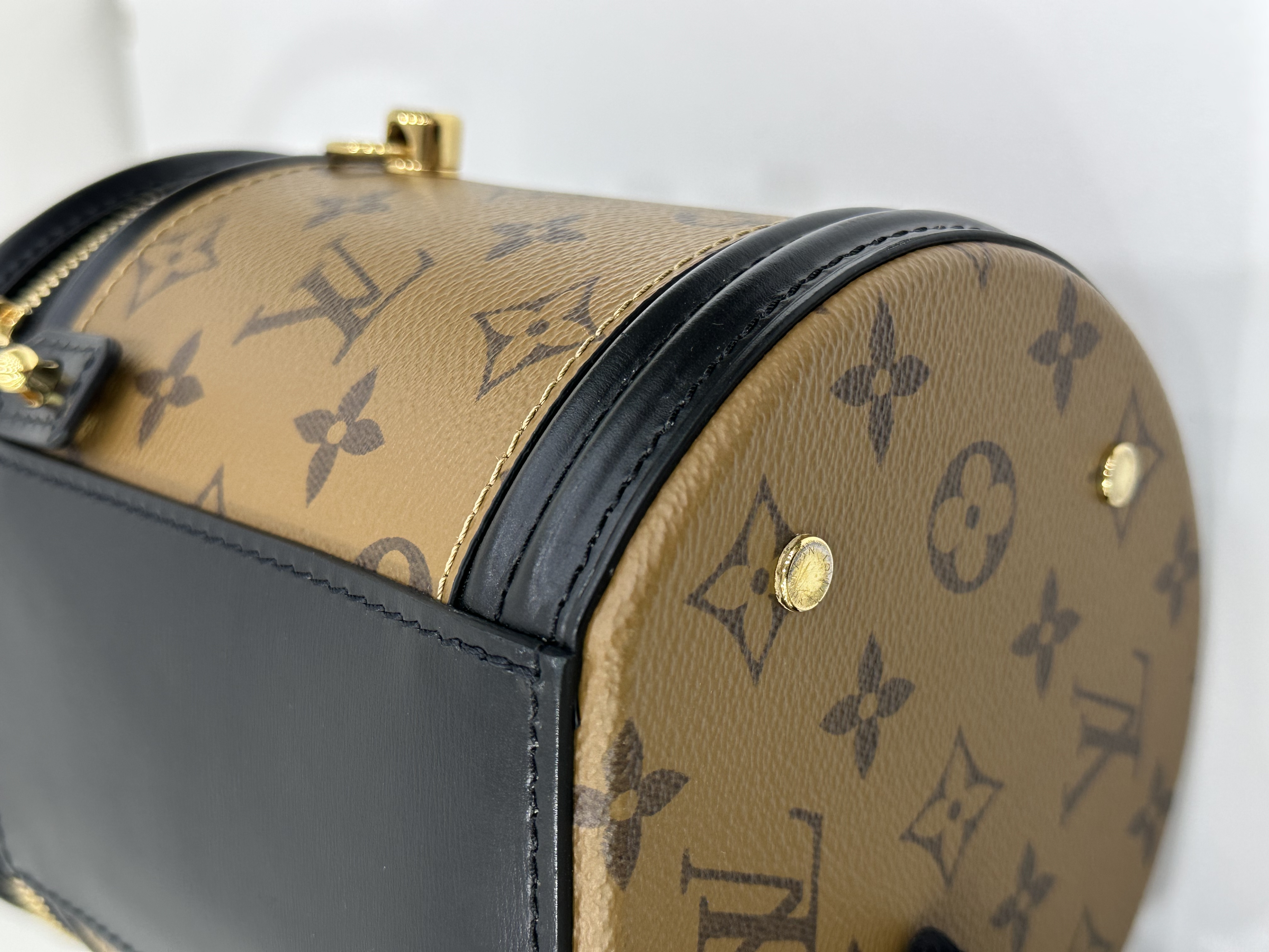 直播貨品 |  [1個-$100 2個-$300］GG05